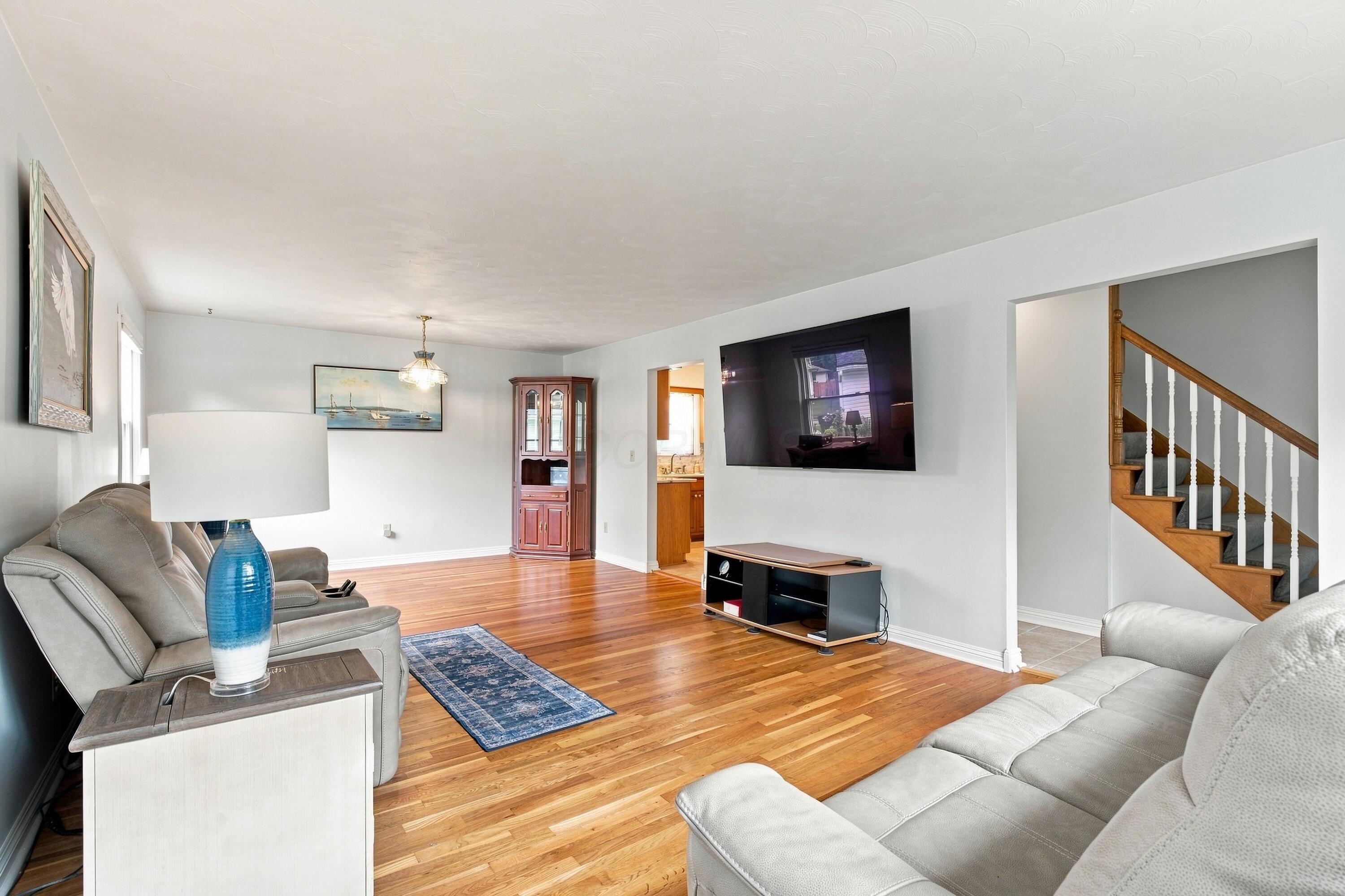 261 Brookhaven Drive E