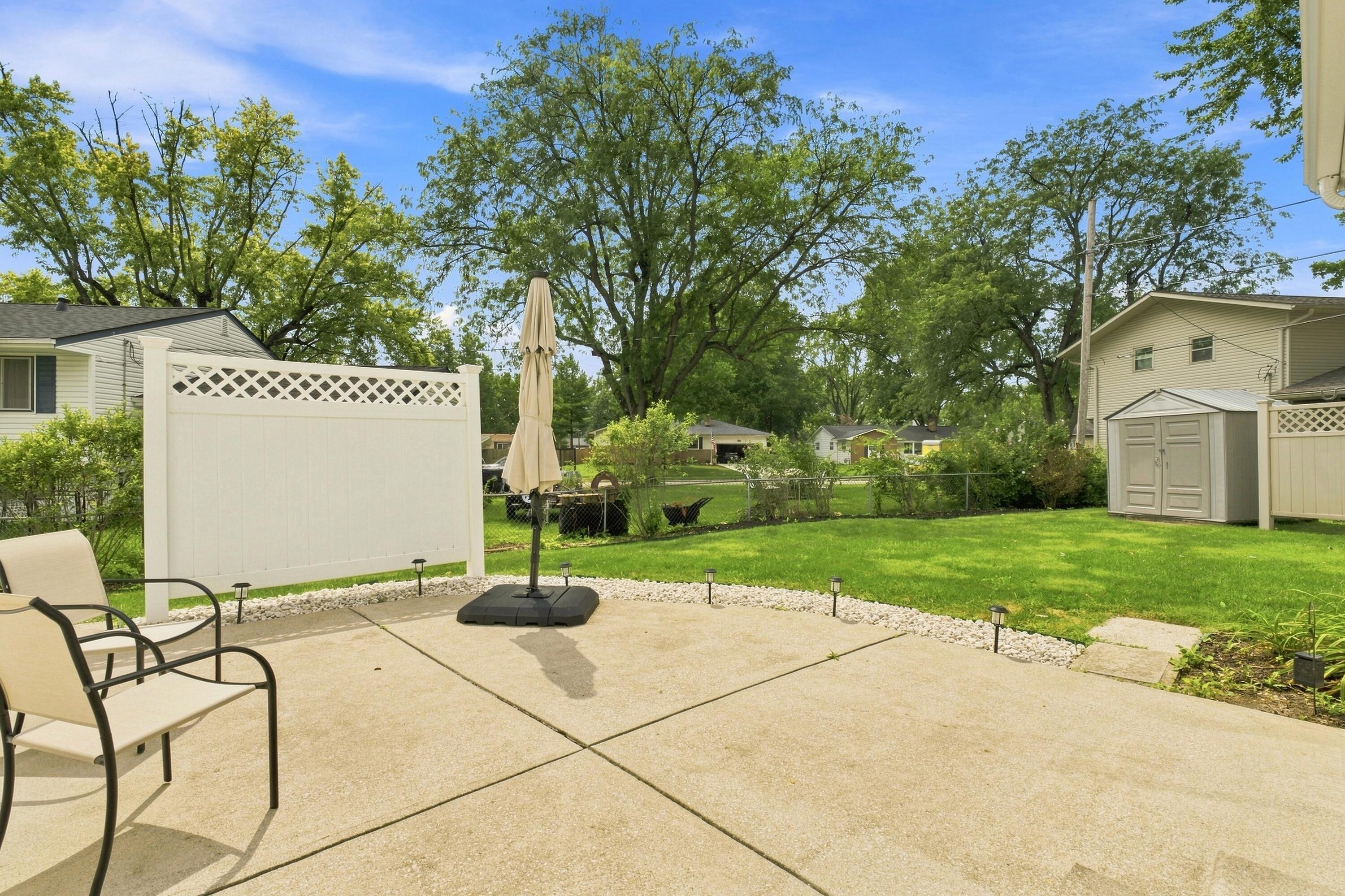 261 Brookhaven Drive E