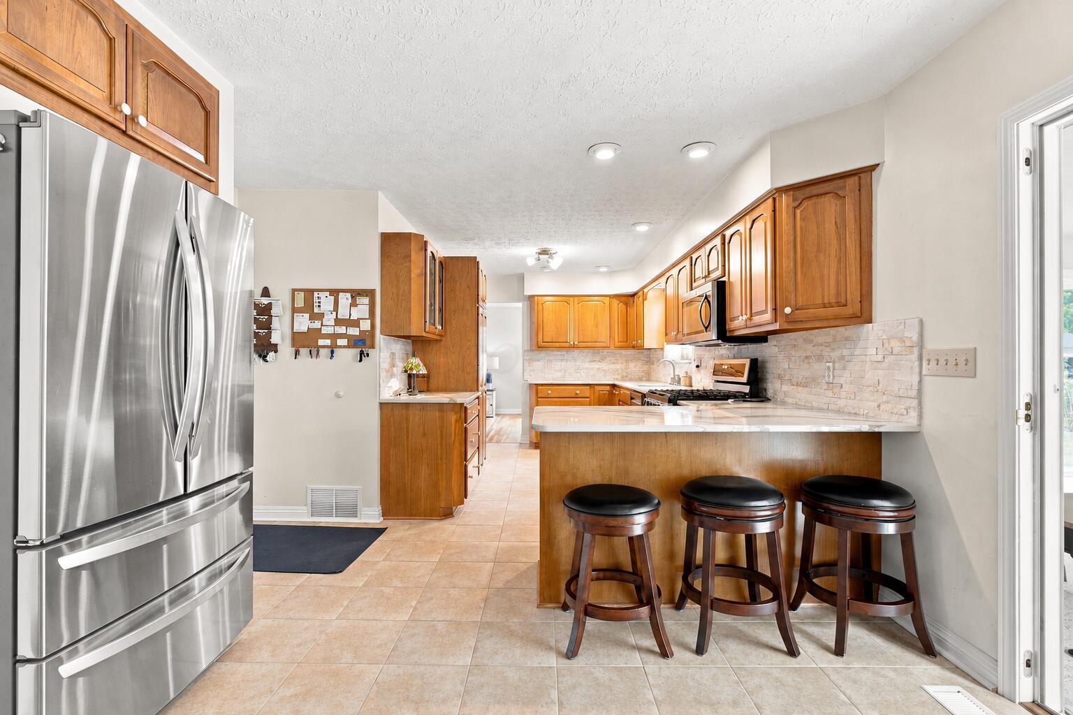 261 Brookhaven Drive E