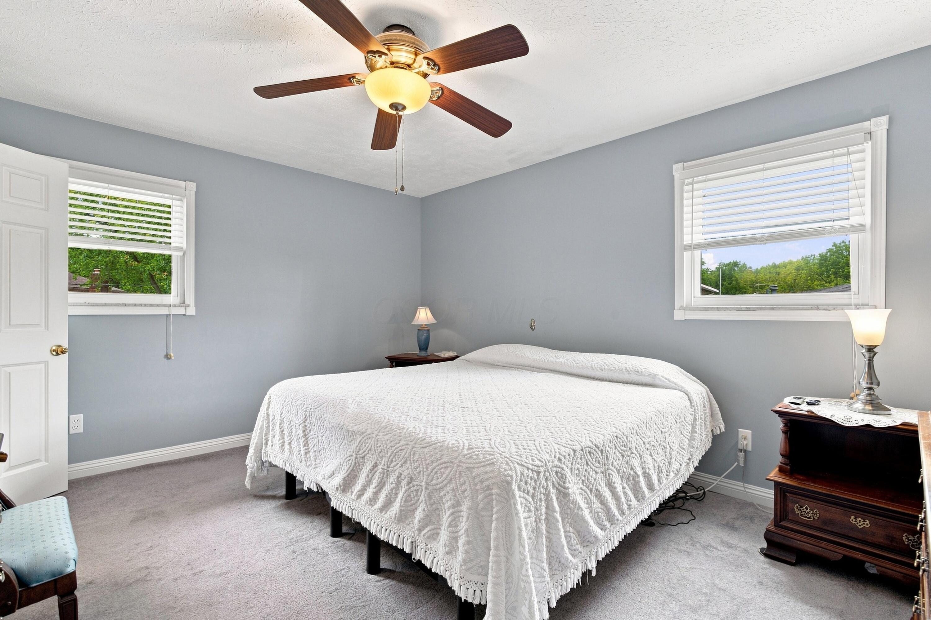 261 Brookhaven Drive E