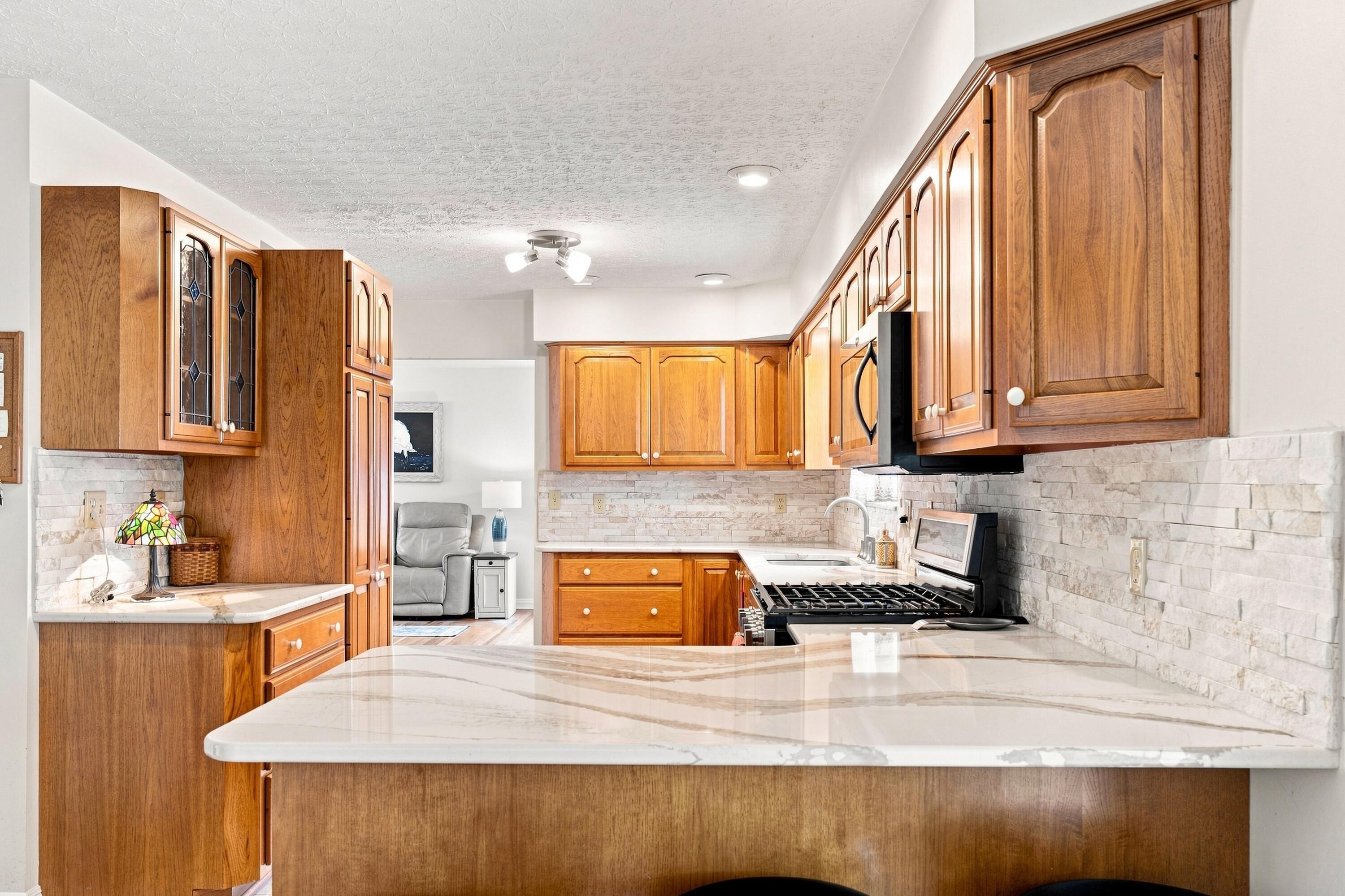 261 Brookhaven Drive E