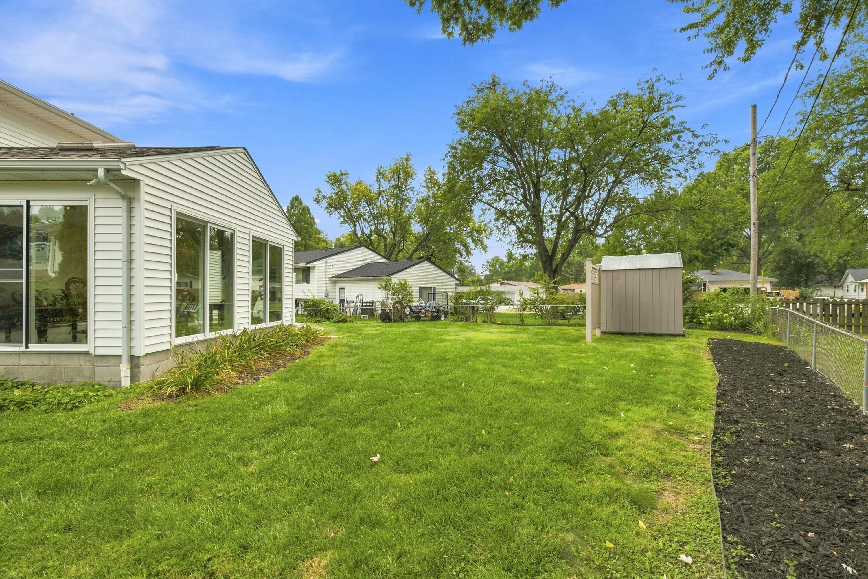 261 Brookhaven Drive E