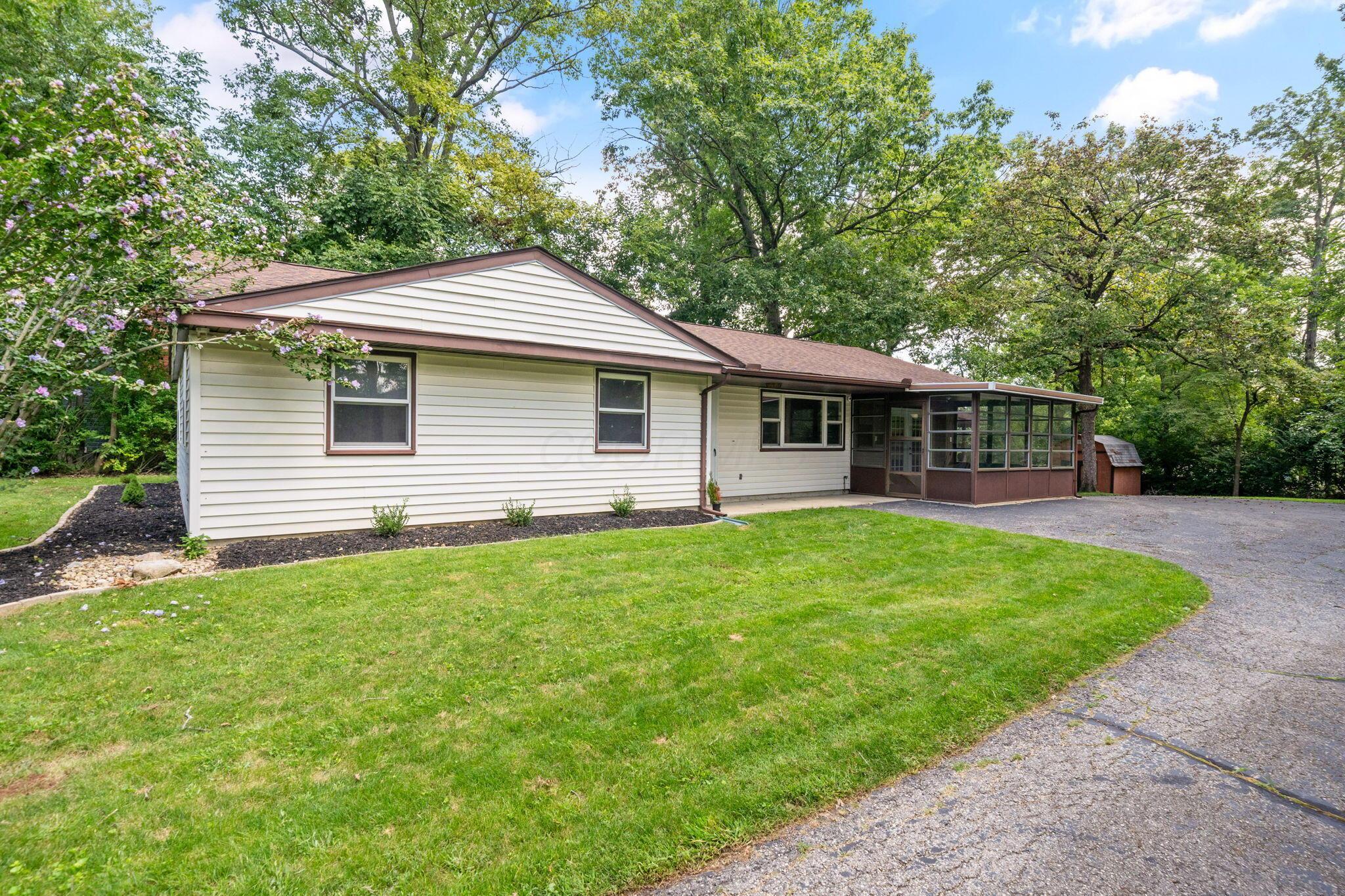 2255 Cherokee Drive