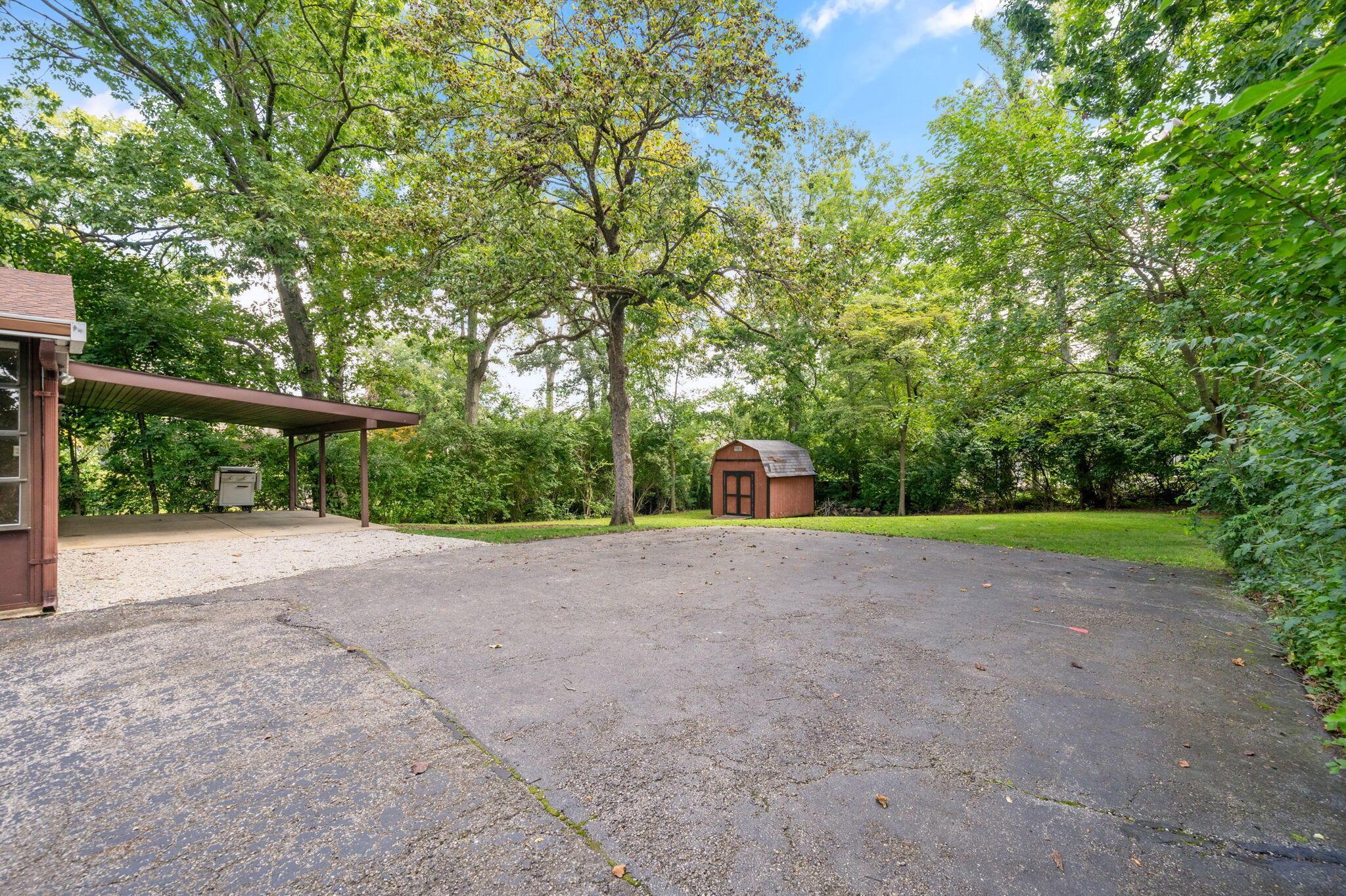2255 Cherokee Drive