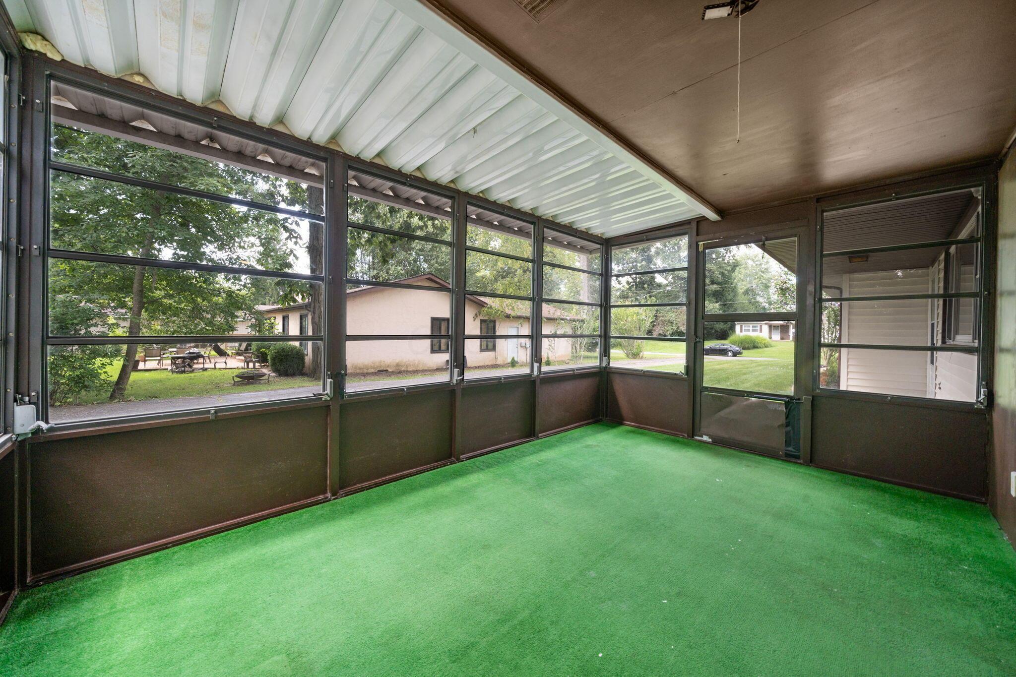 2255 Cherokee Drive