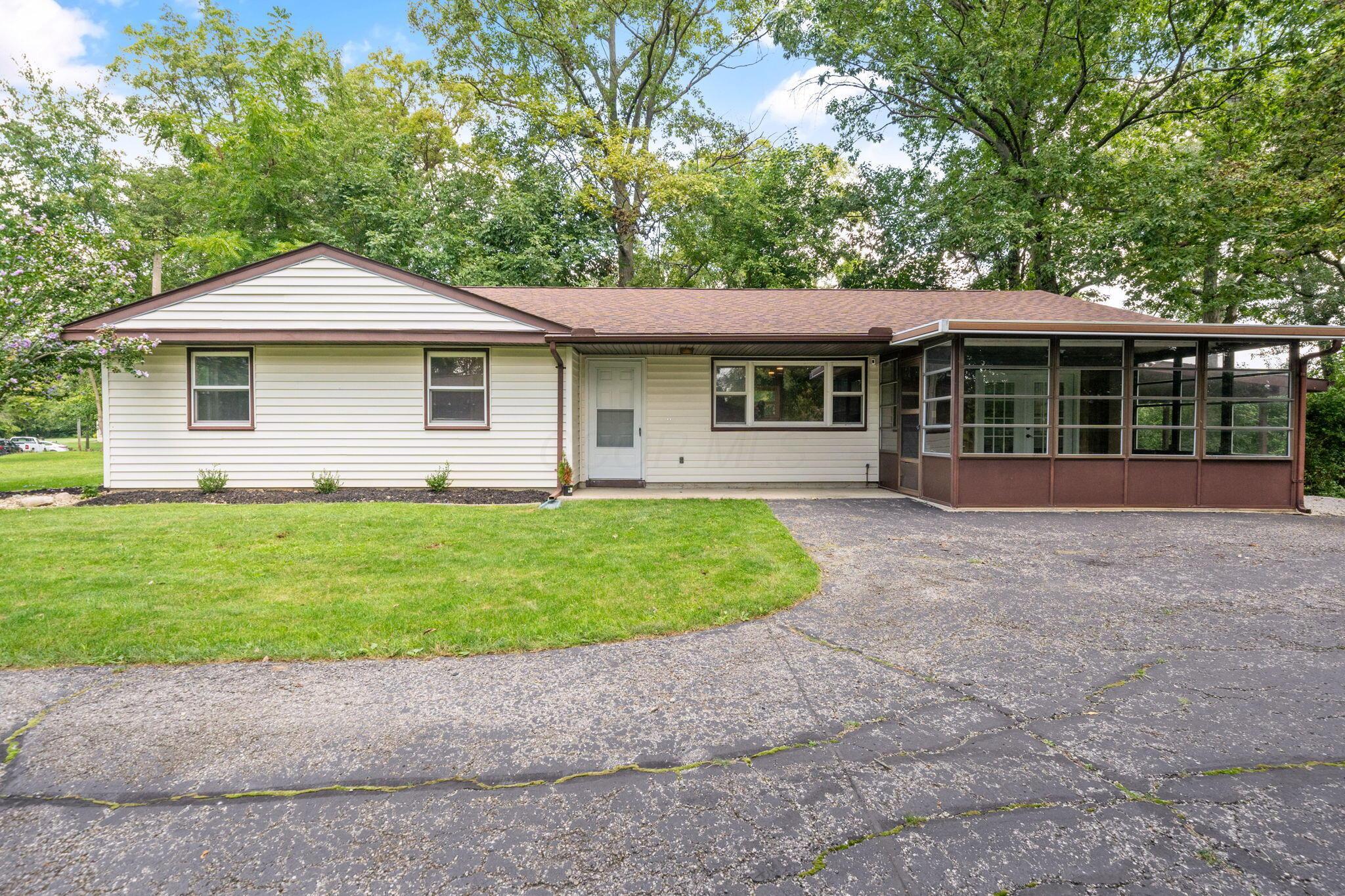 2255 Cherokee Drive