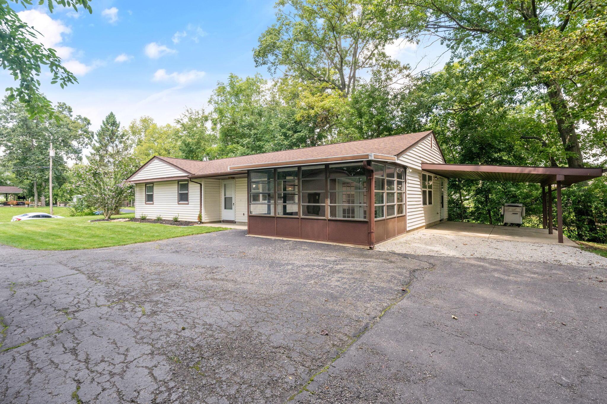2255 Cherokee Drive
