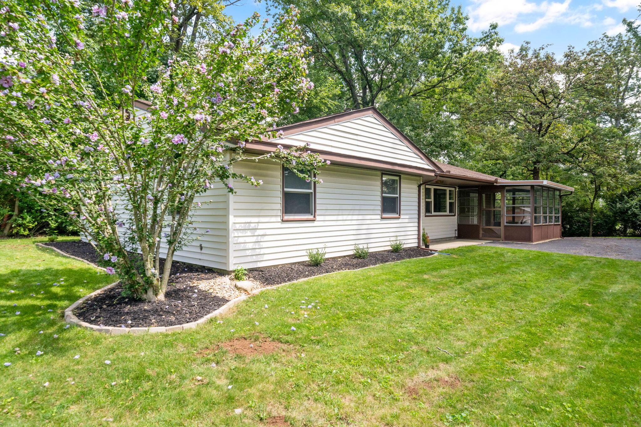 2255 Cherokee Drive
