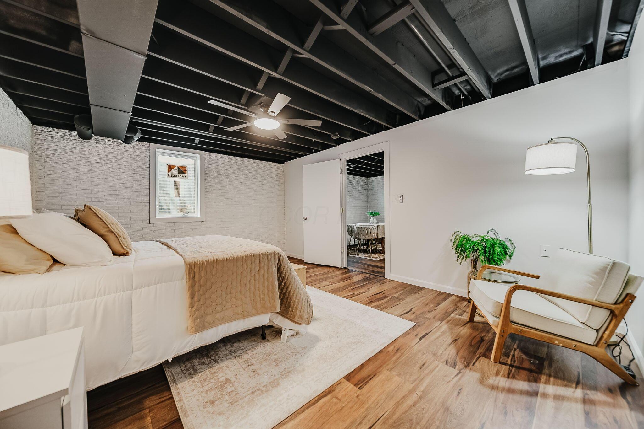 13480 Robins Road