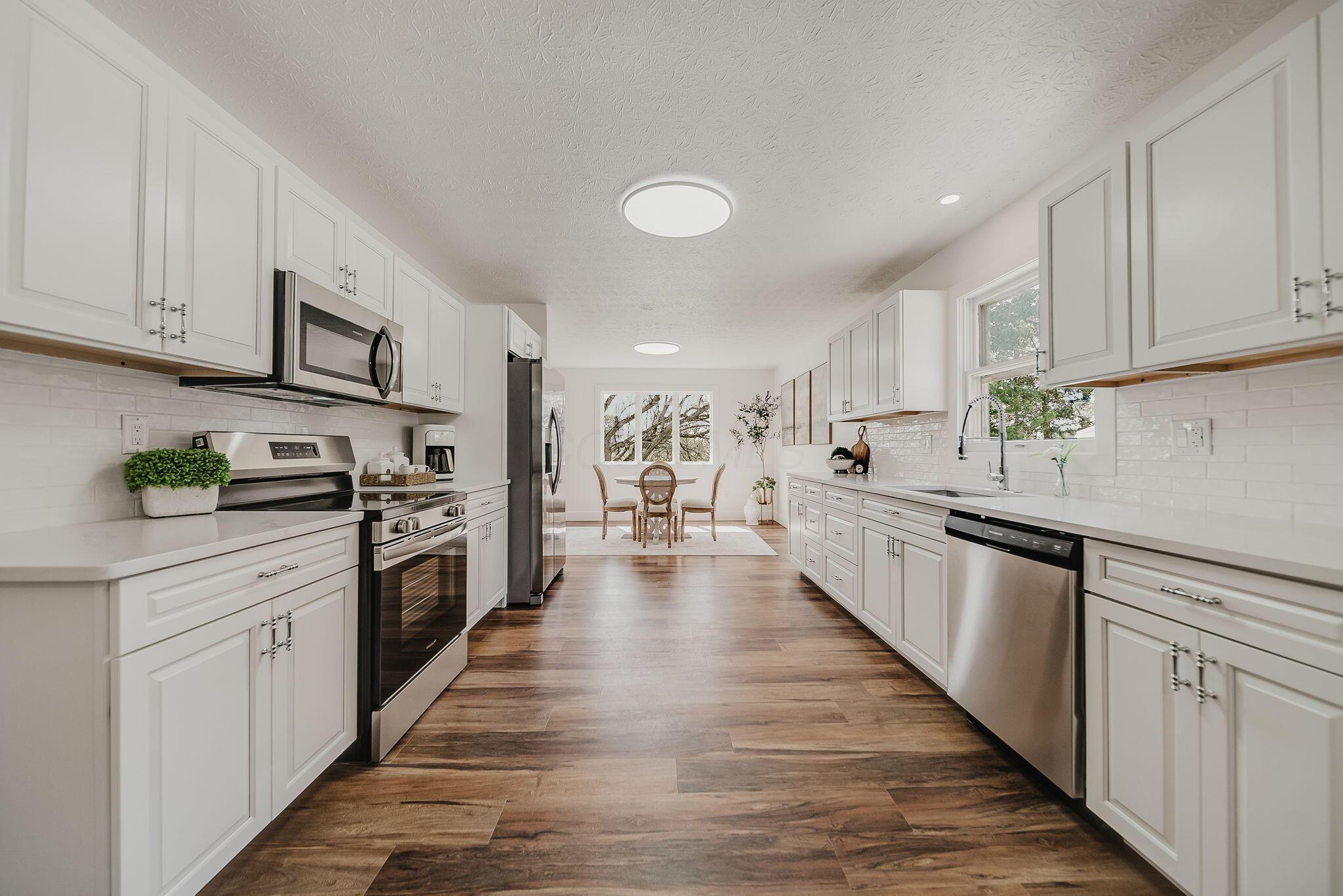 13480 Robins Road