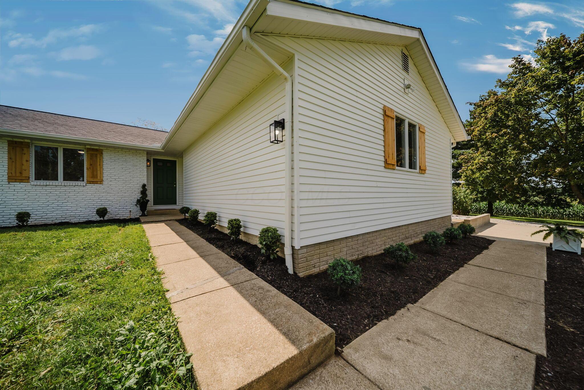 13480 Robins Road