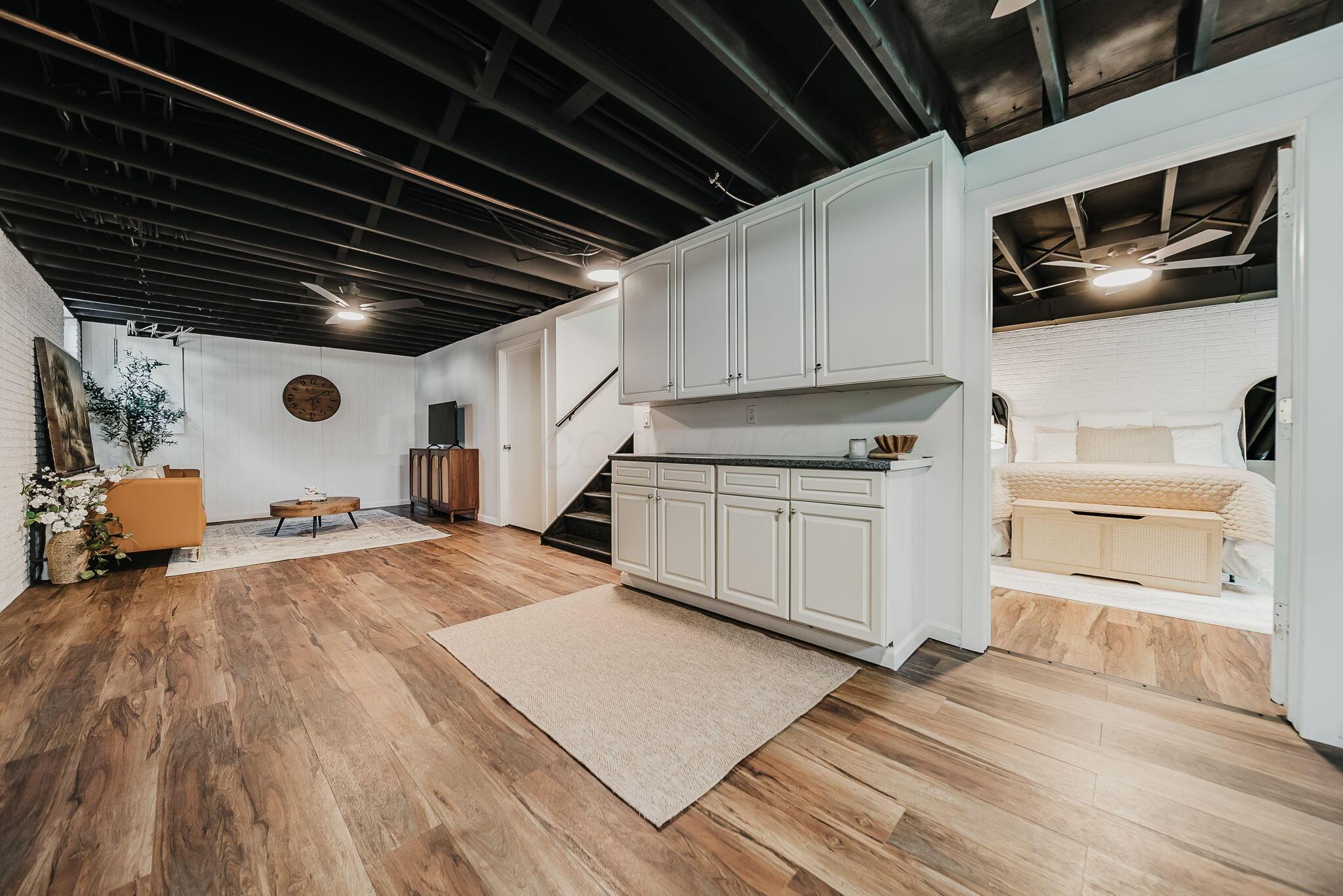 13480 Robins Road