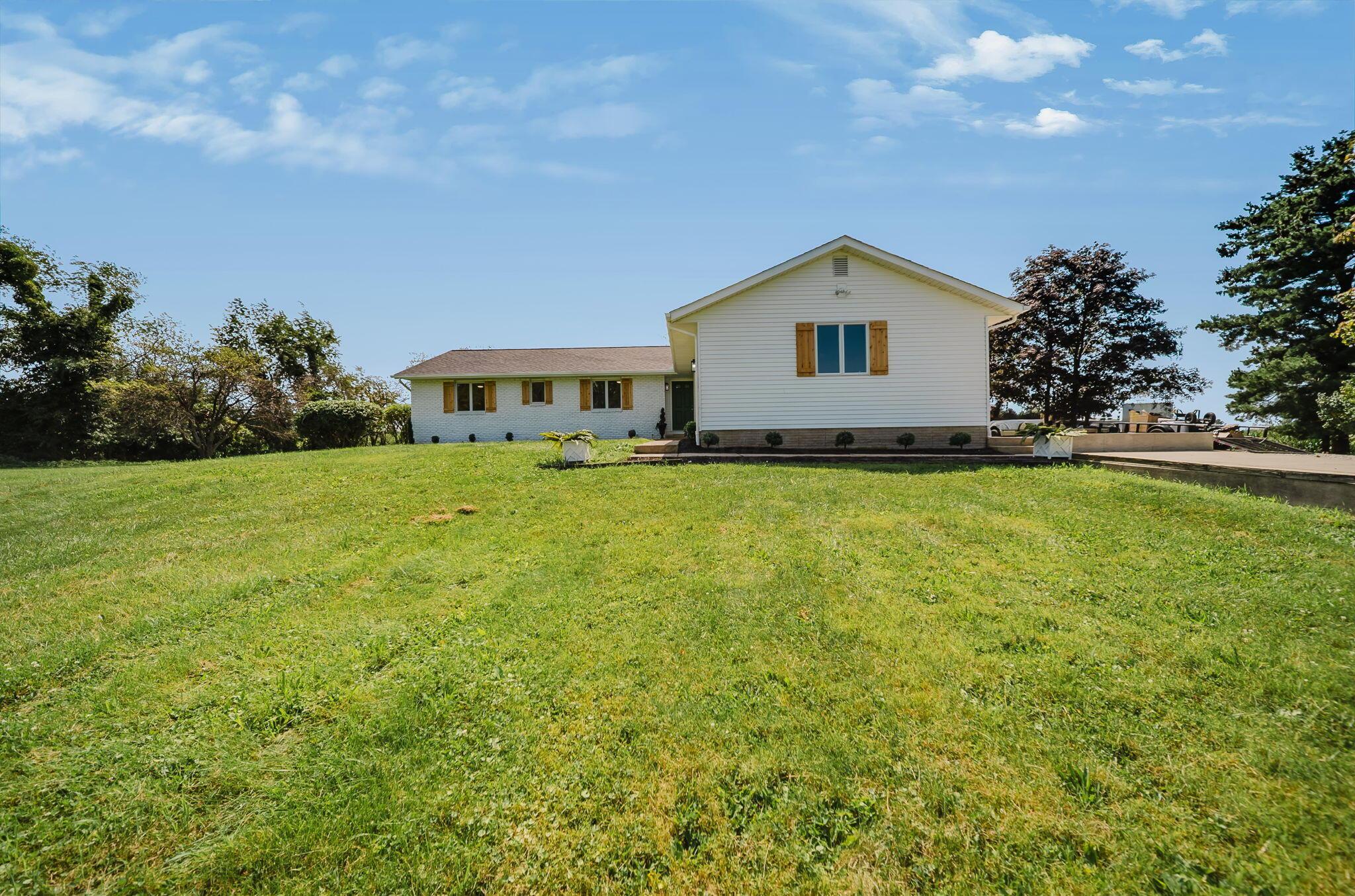13480 Robins Road