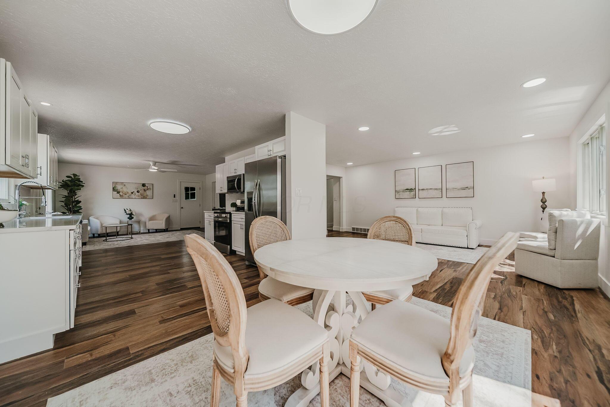 13480 Robins Road