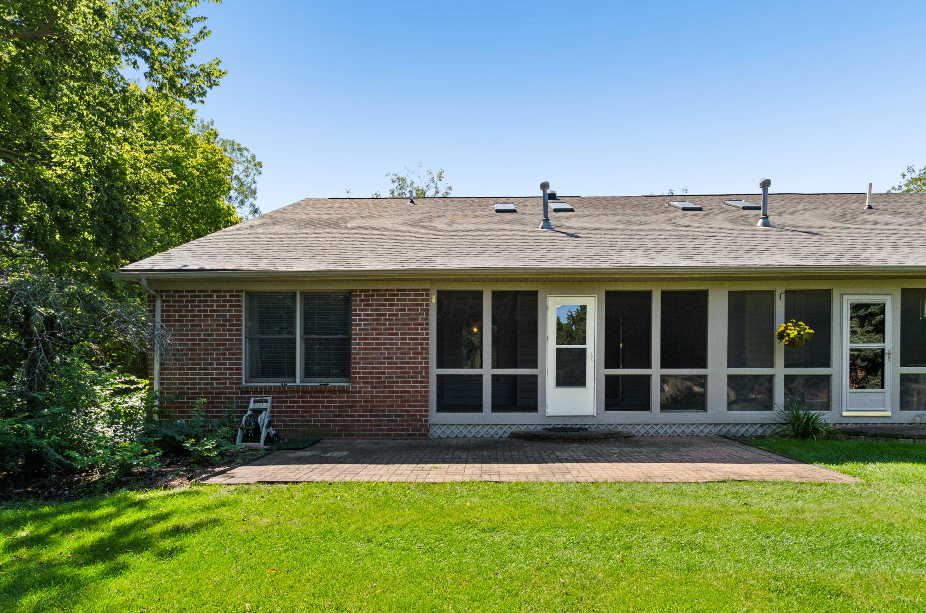 5554 Brighton Hill Lane