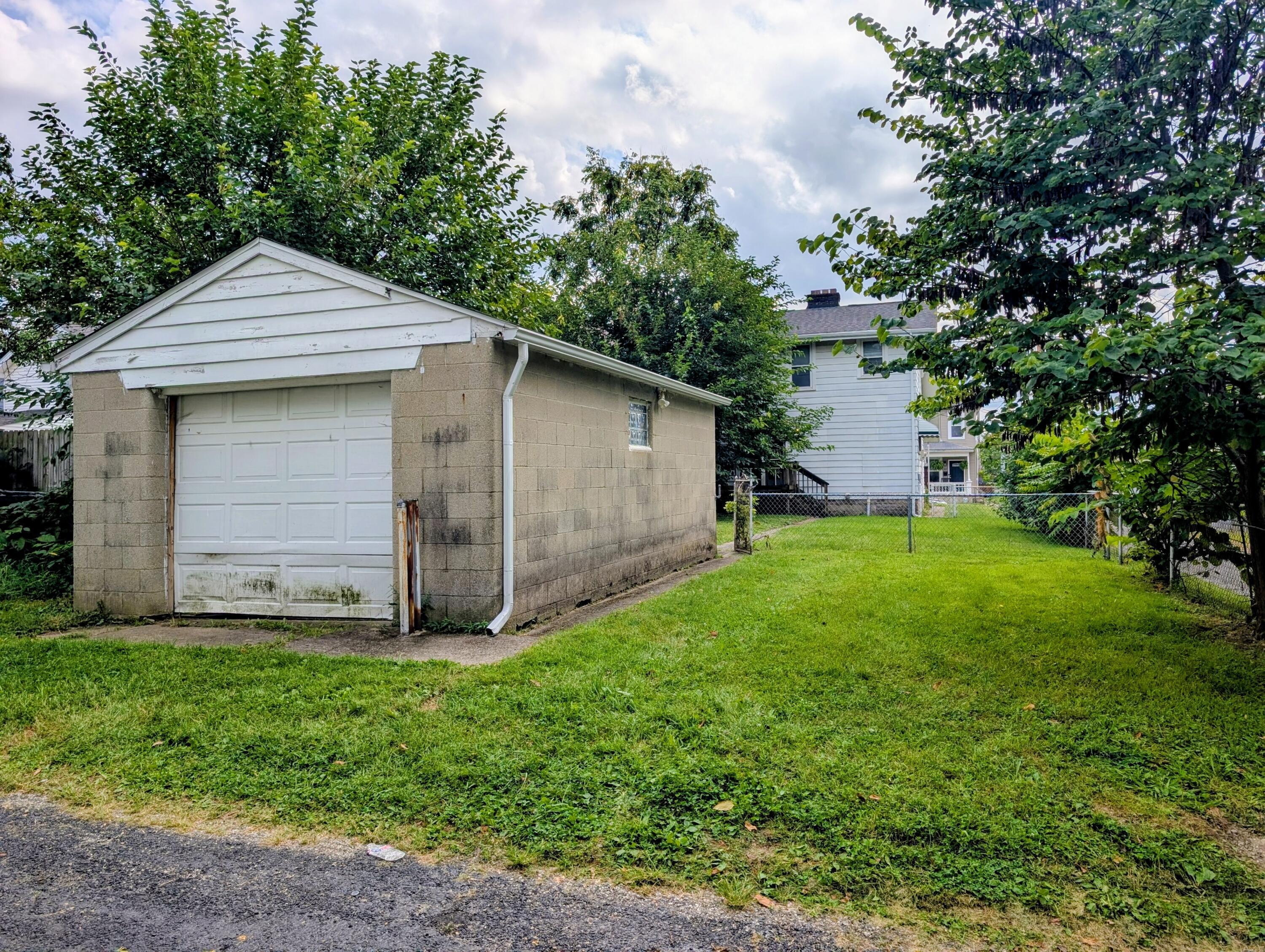 314 E Welch Avenue