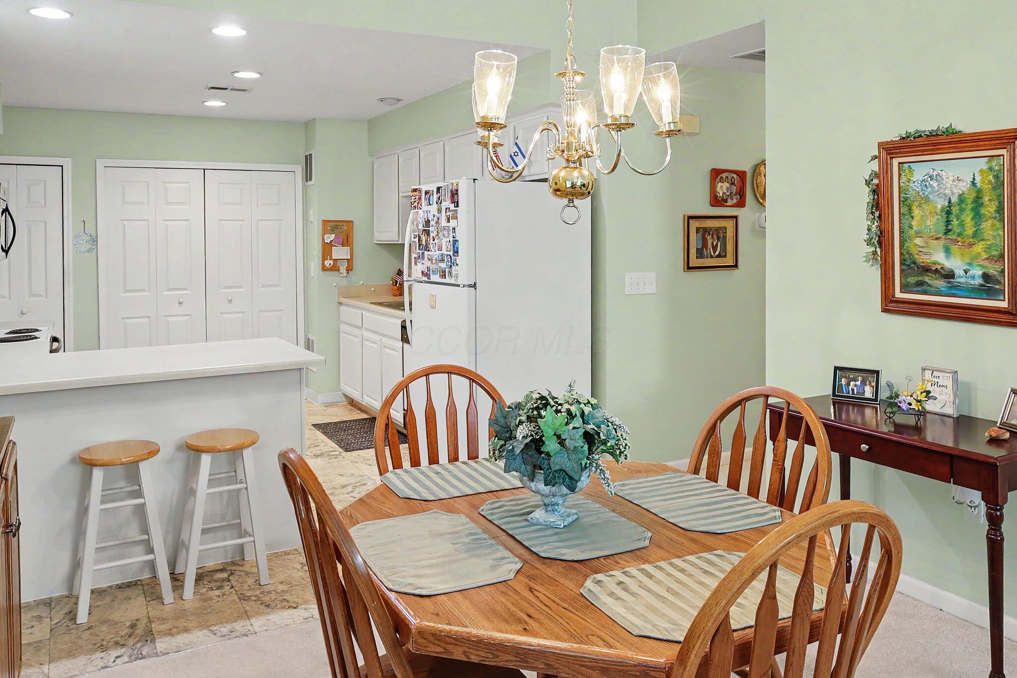 465 Chardonnay Lane