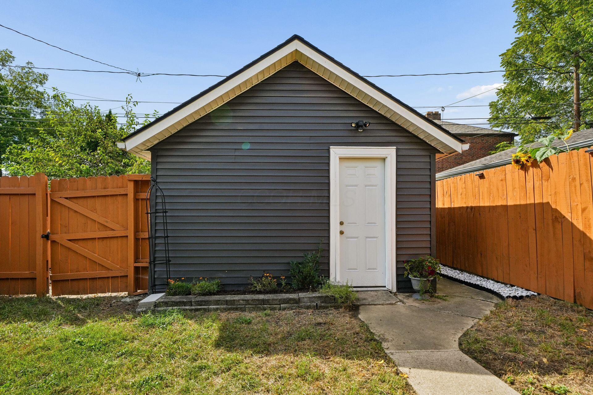 1133 Wilson Avenue