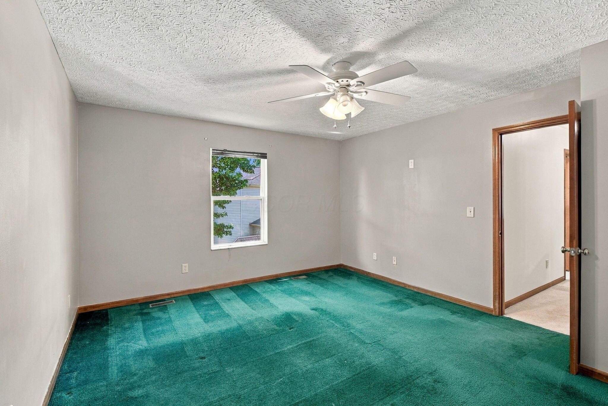 1404 Autumn Drive