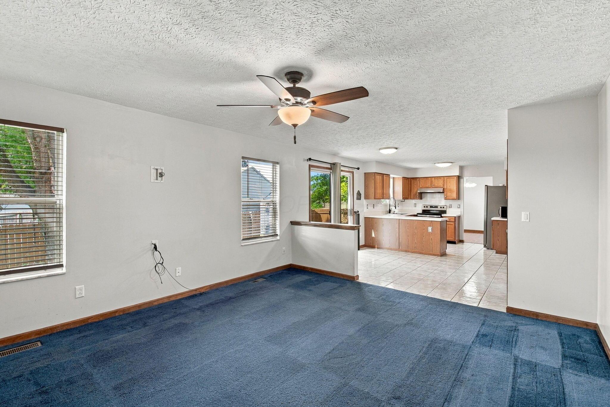 1404 Autumn Drive