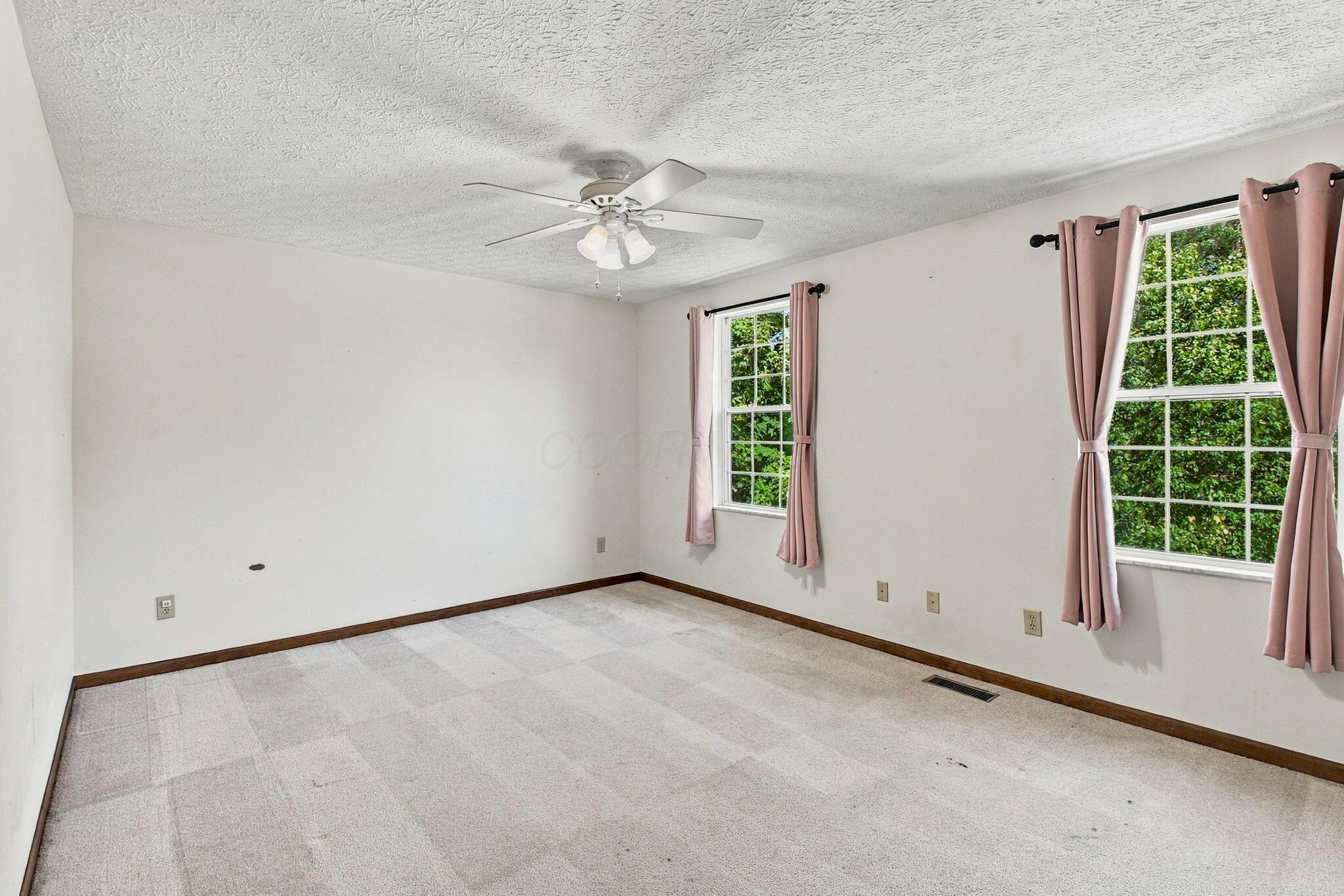 1404 Autumn Drive