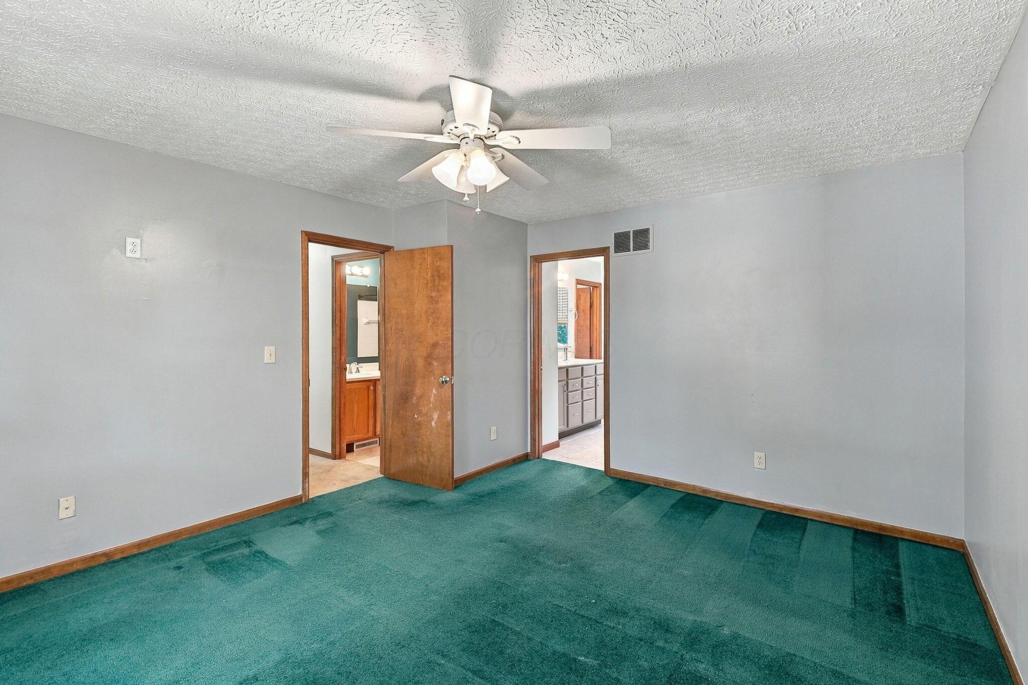 1404 Autumn Drive