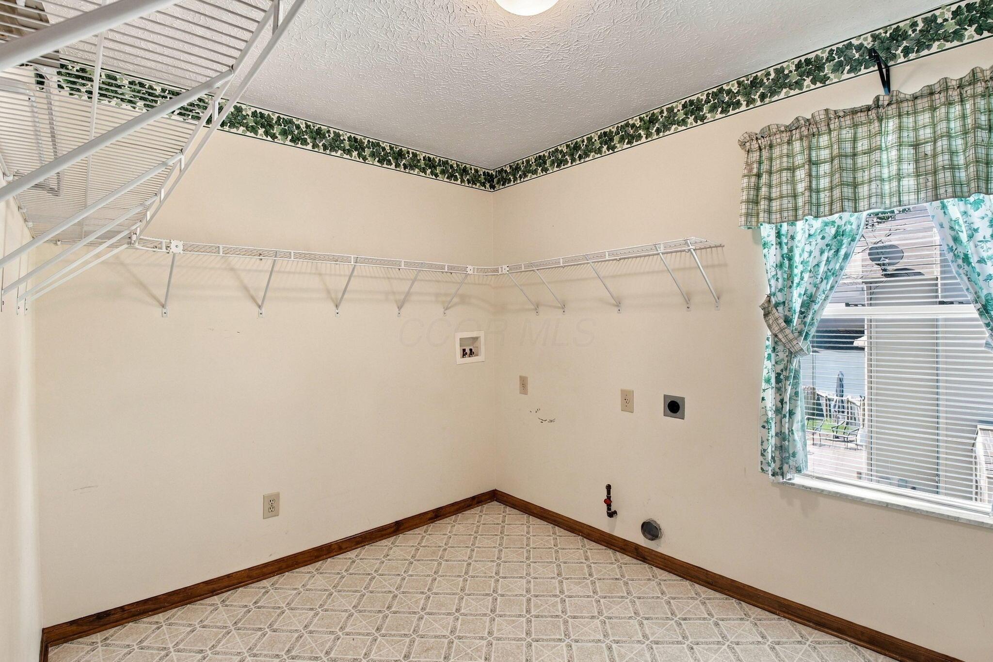 1404 Autumn Drive