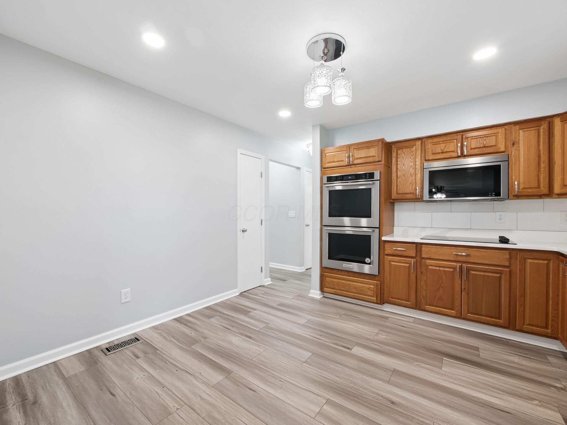 12335 Thoroughbred Drive