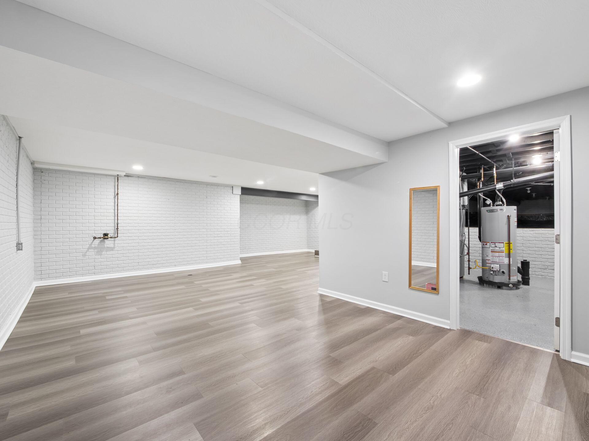 12335 Thoroughbred Drive