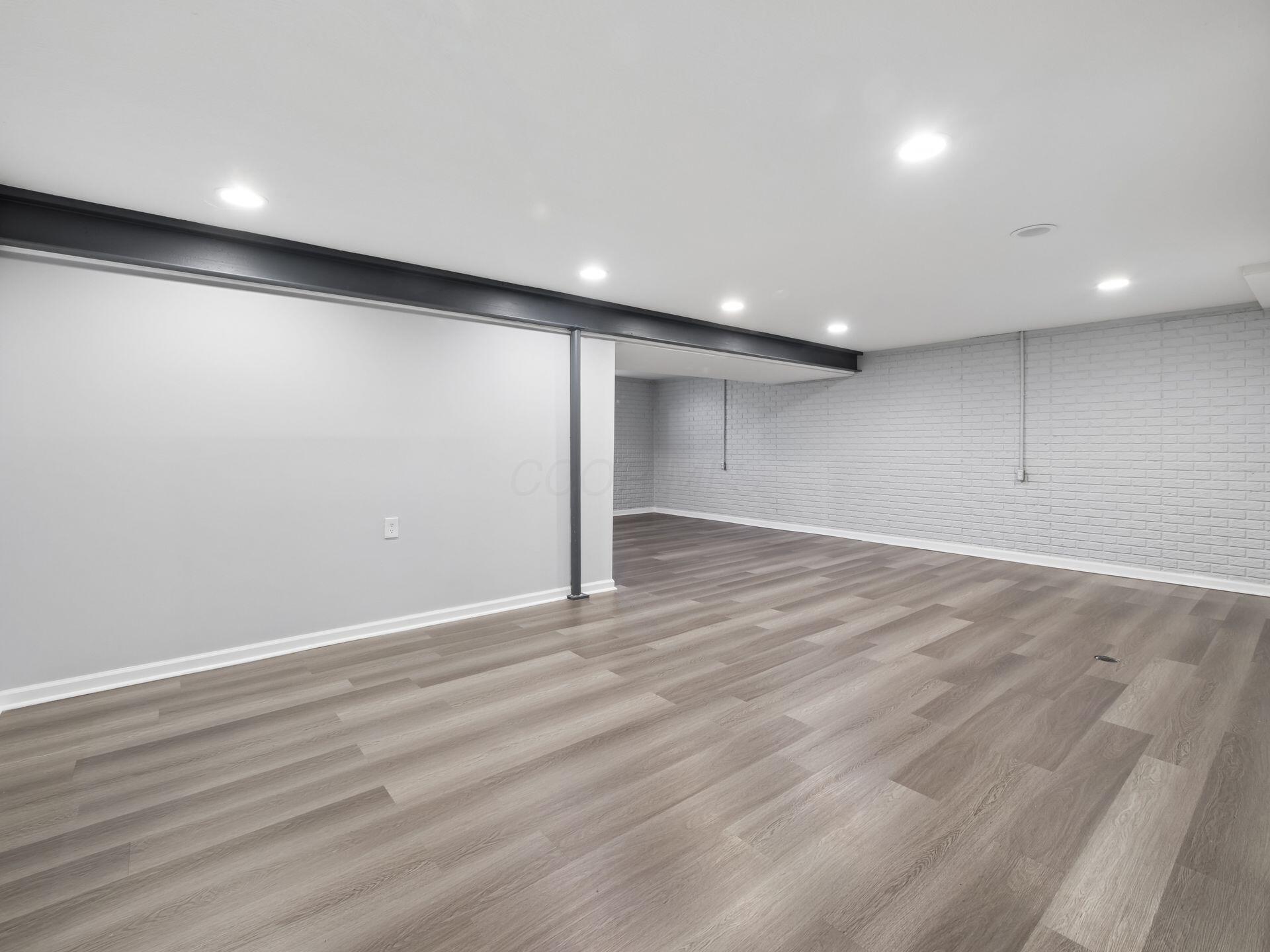 12335 Thoroughbred Drive