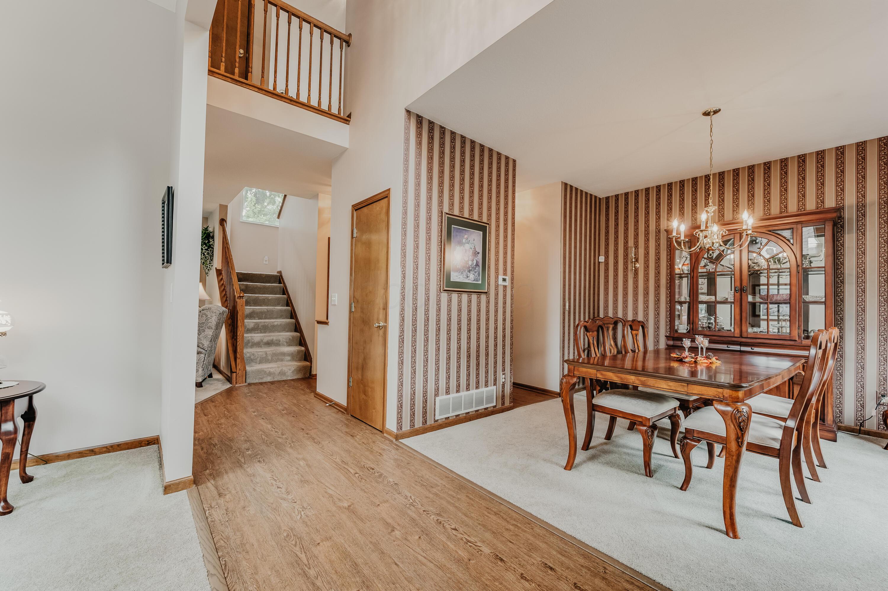 976 Karlslyle Drive