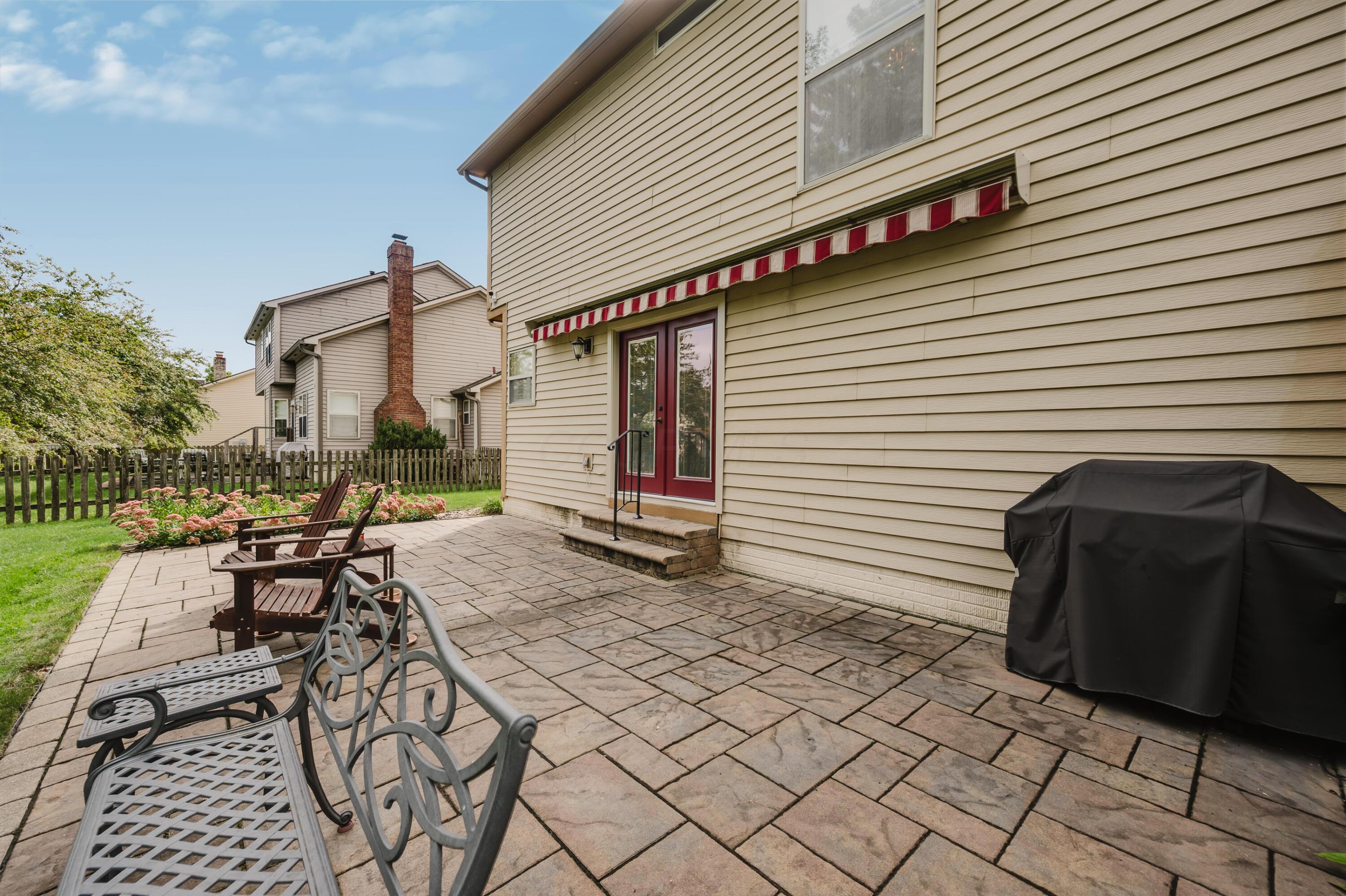 976 Karlslyle Drive