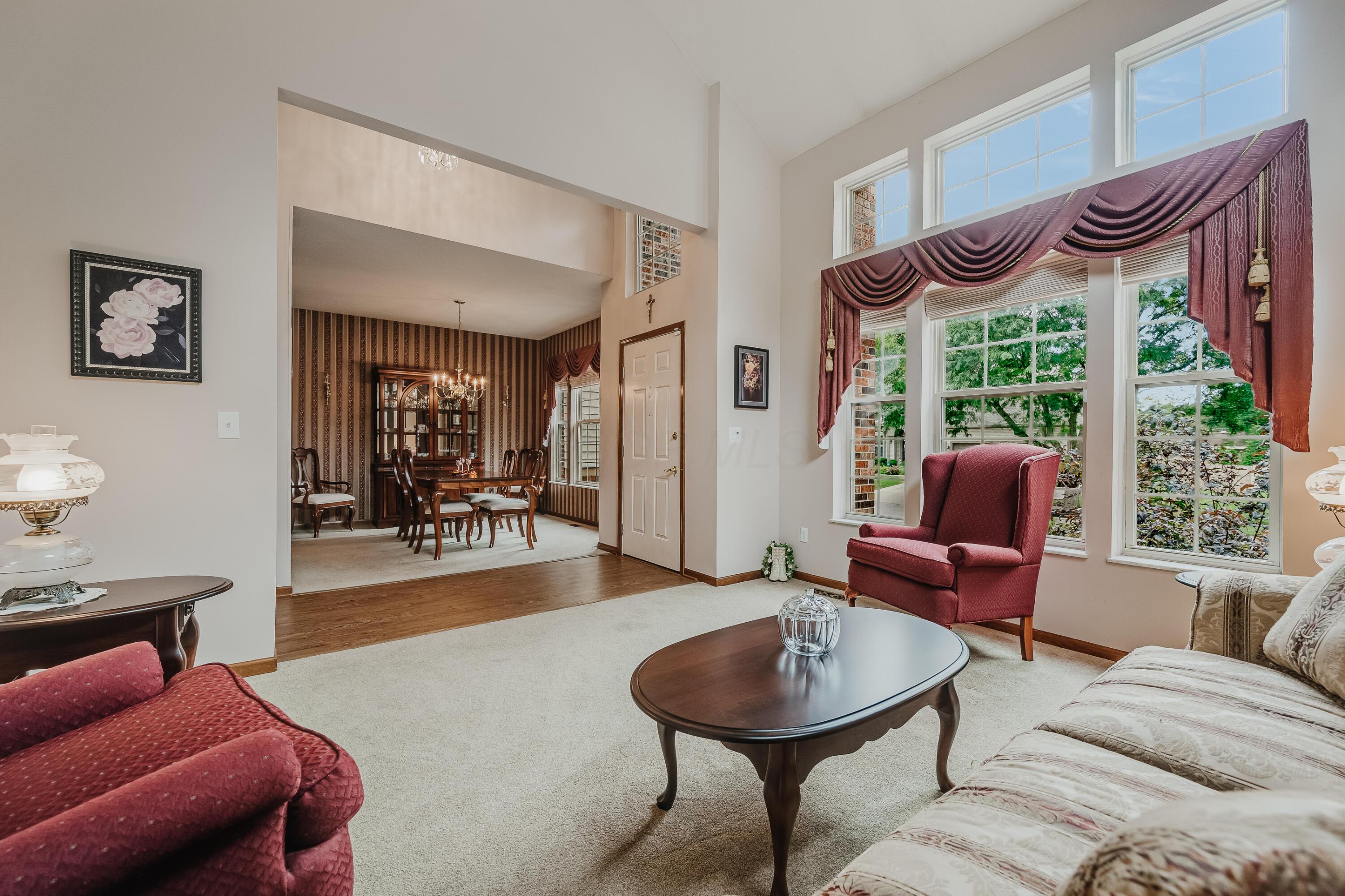 976 Karlslyle Drive