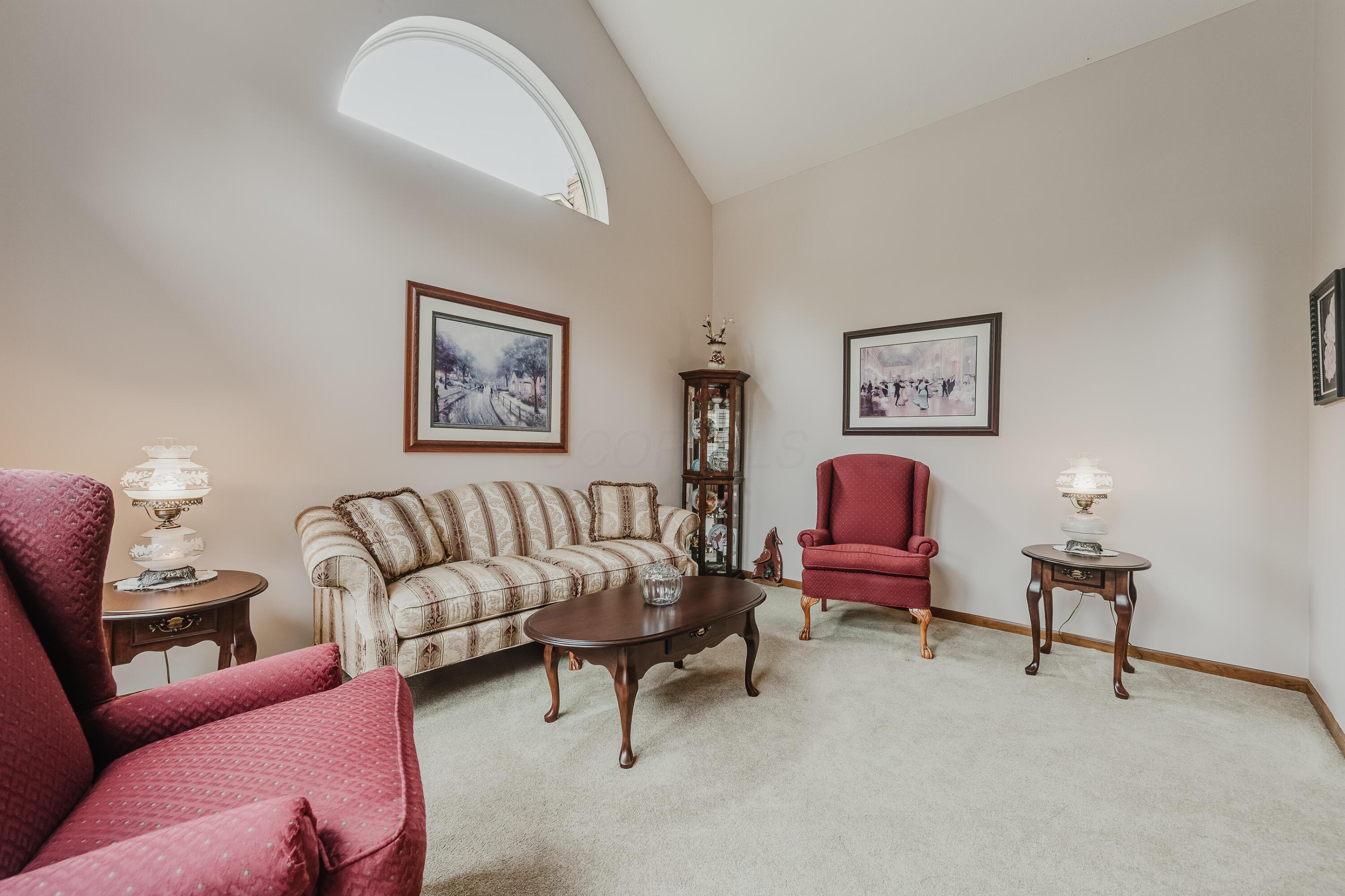 976 Karlslyle Drive