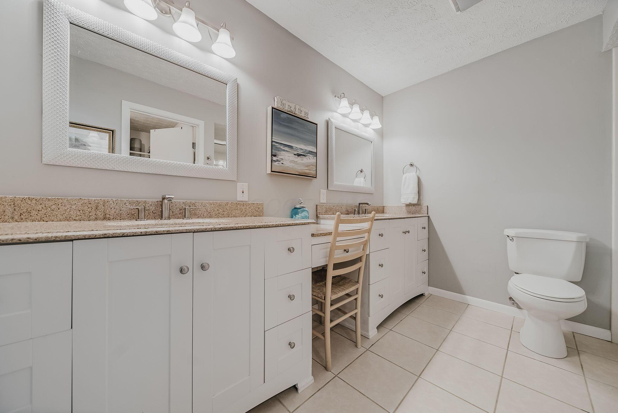 4880 Clearfork Lane, 2
