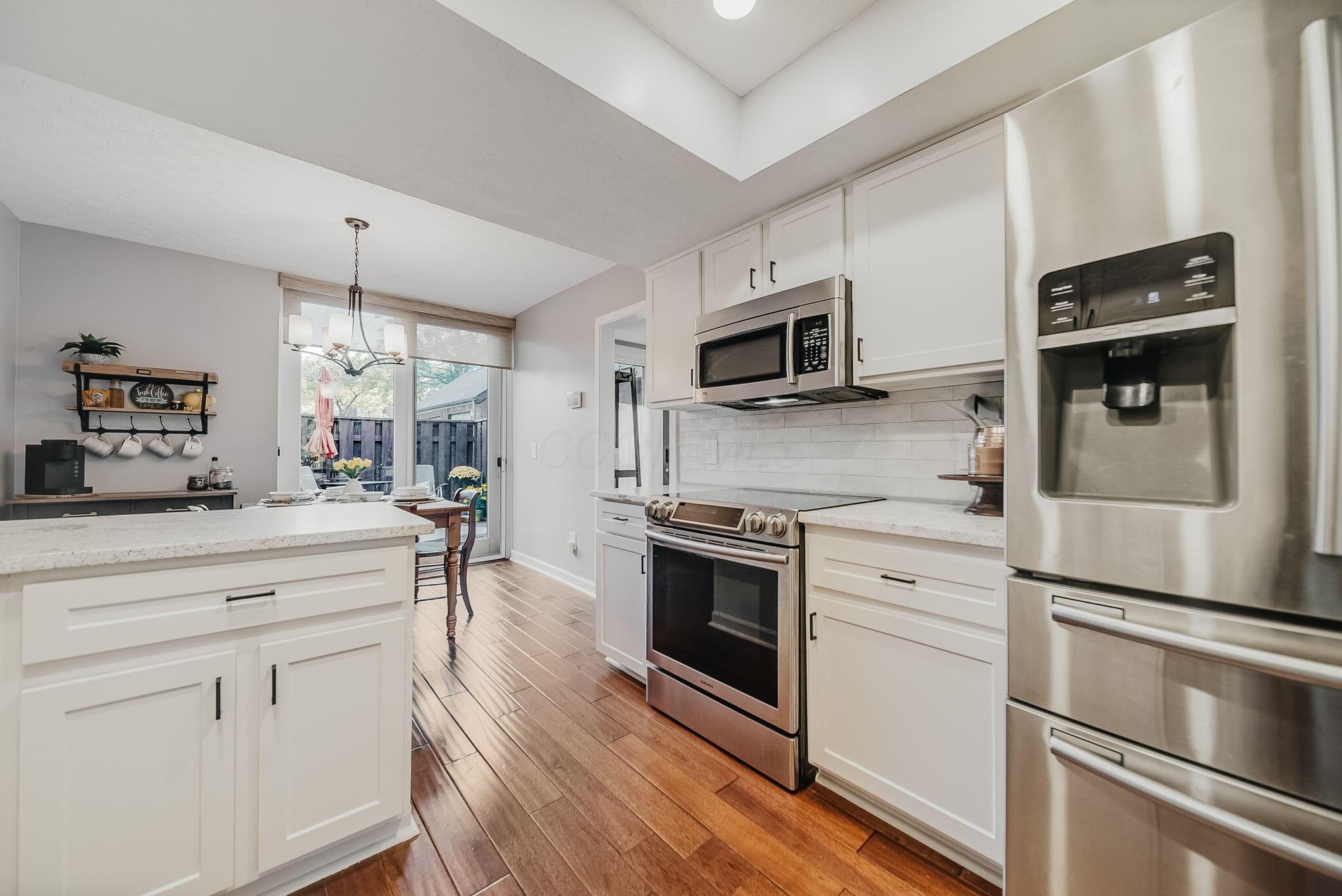 4880 Clearfork Lane, 2