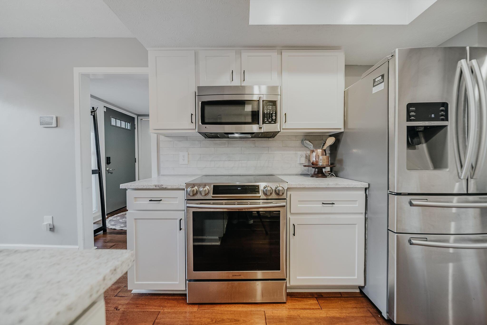 4880 Clearfork Lane, 2