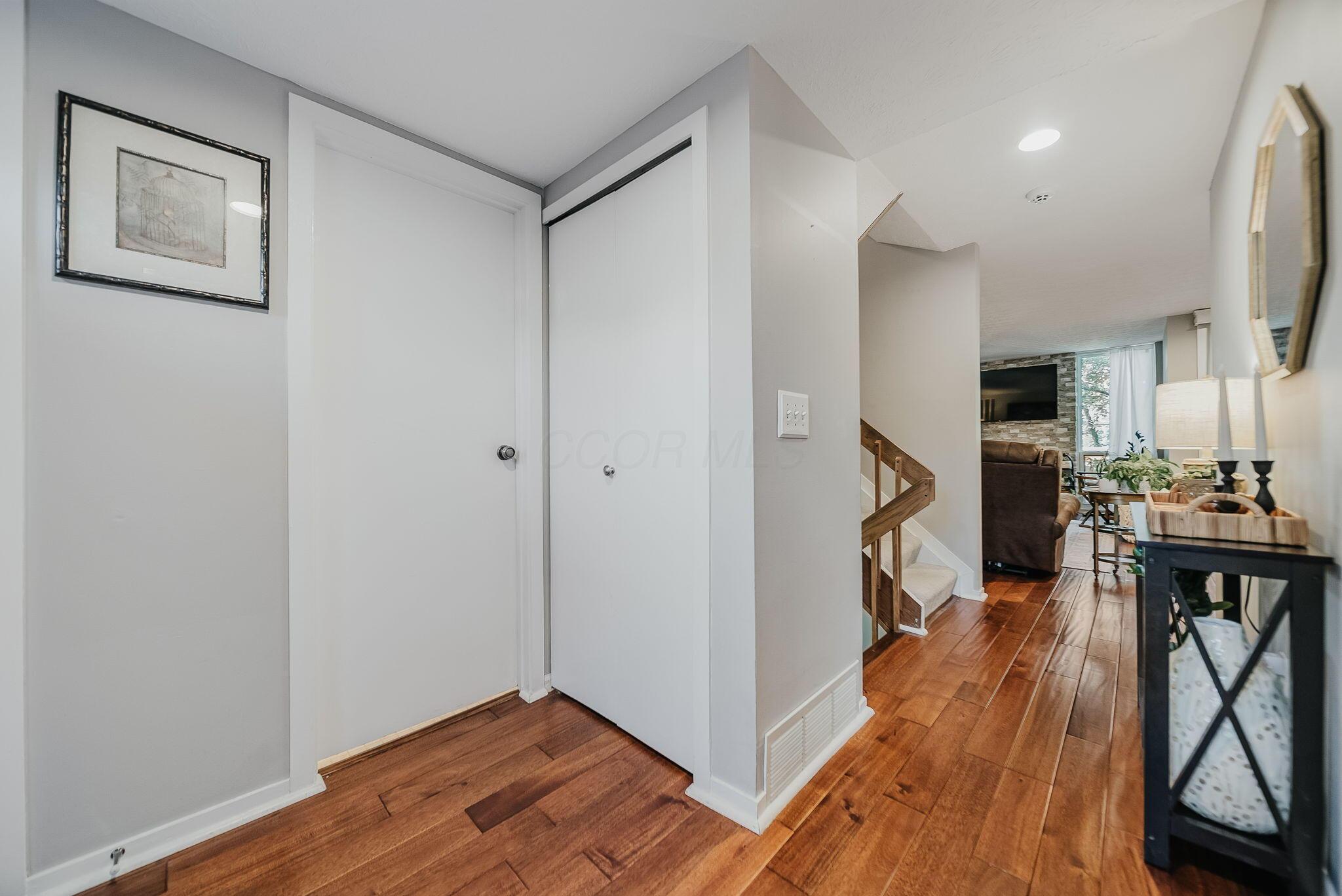 4880 Clearfork Lane, 2