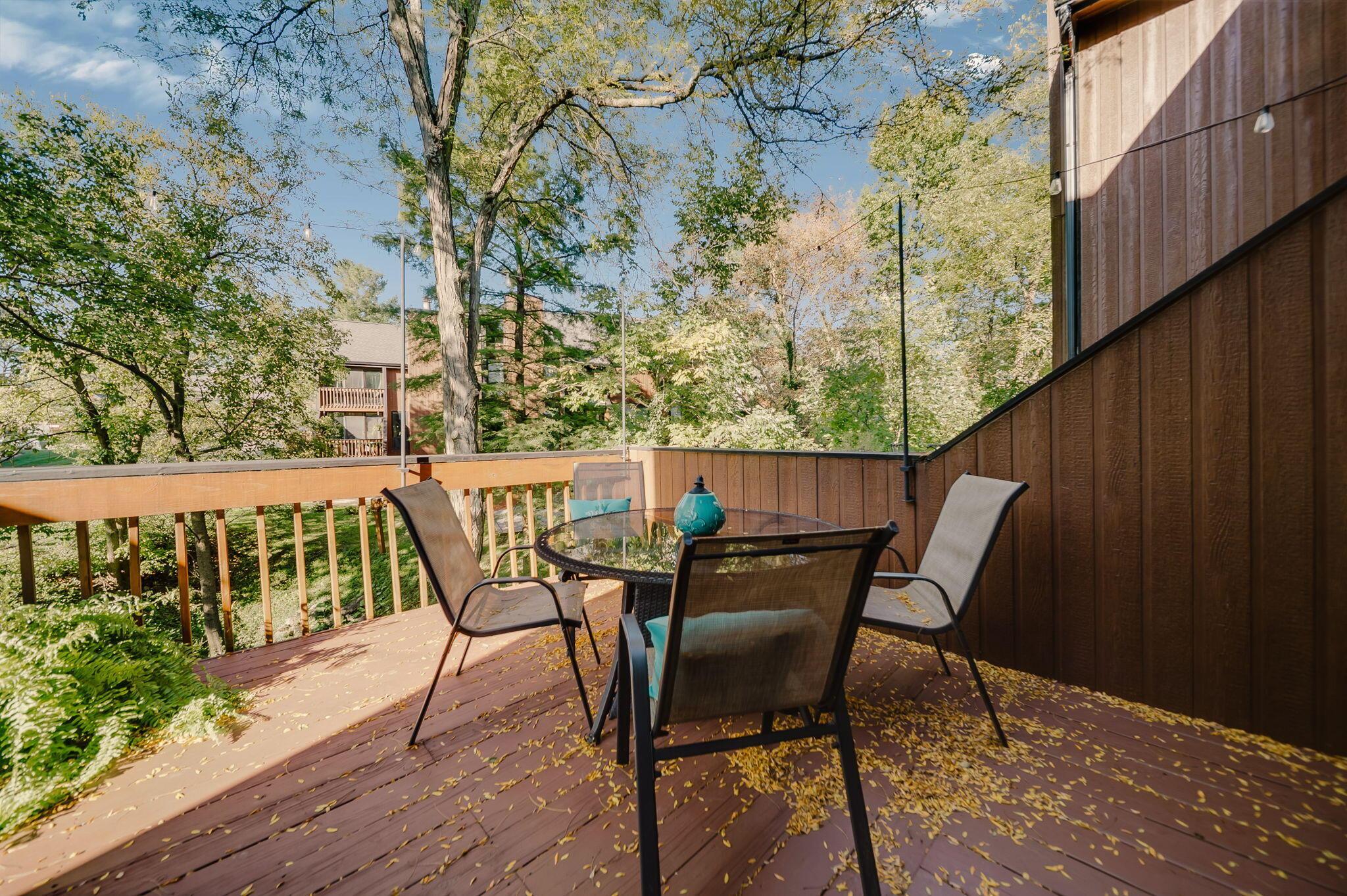 4880 Clearfork Lane, 2
