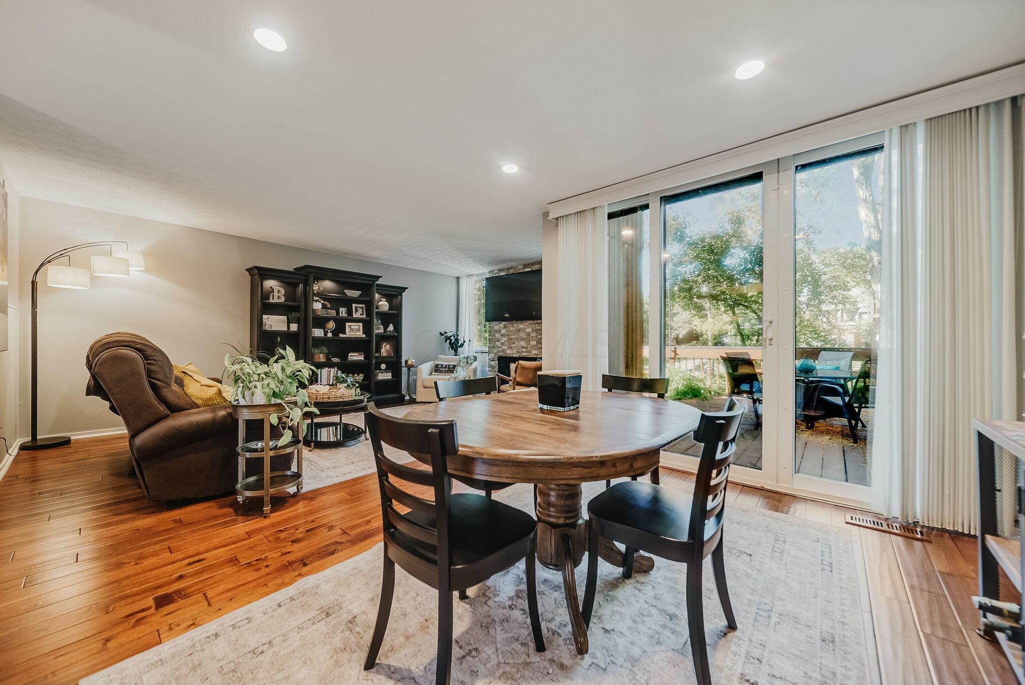 4880 Clearfork Lane, 2