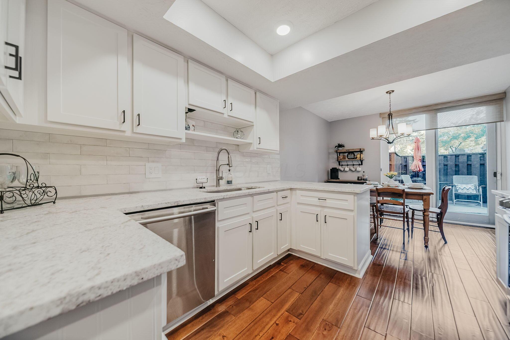 4880 Clearfork Lane, 2