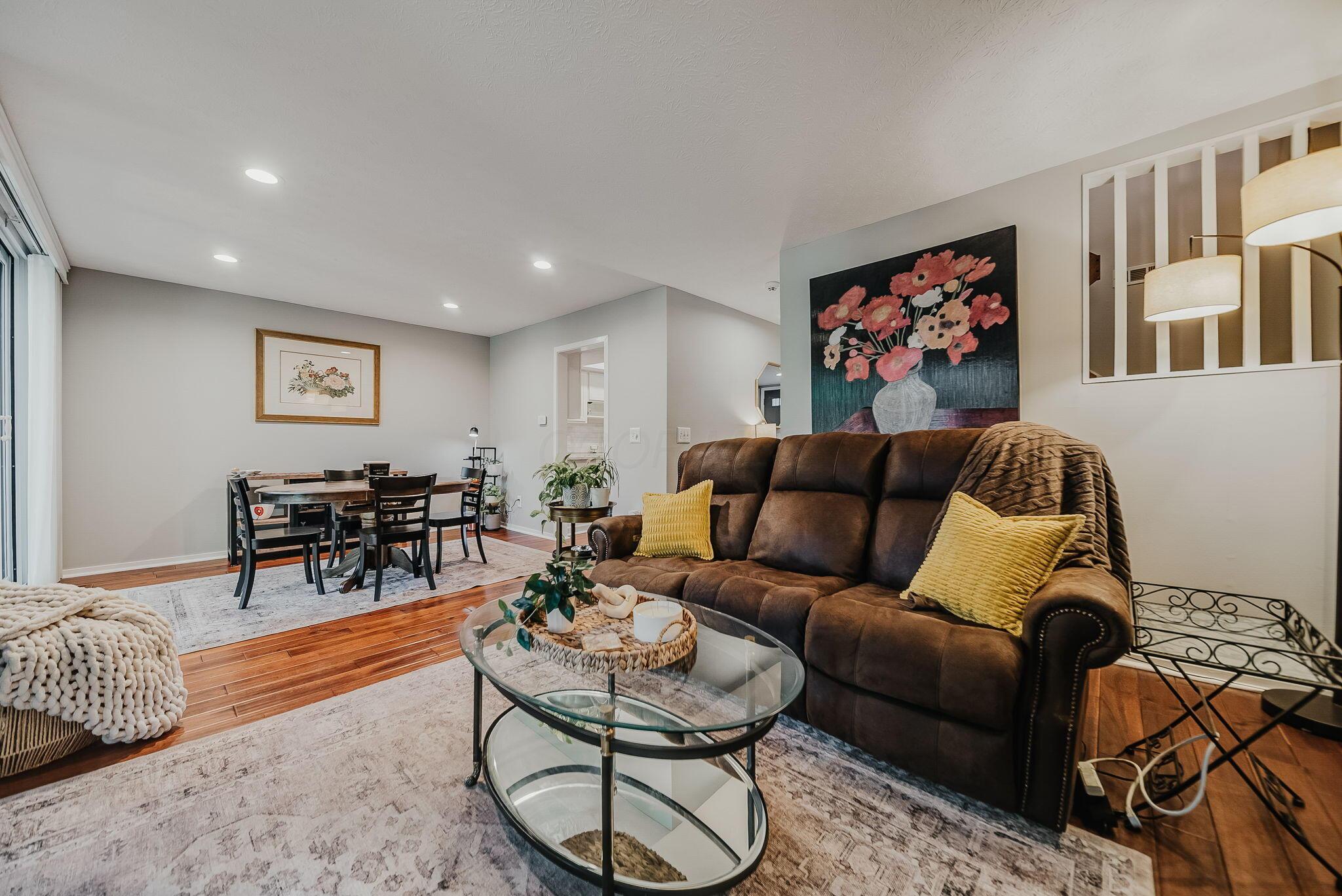 4880 Clearfork Lane, 2
