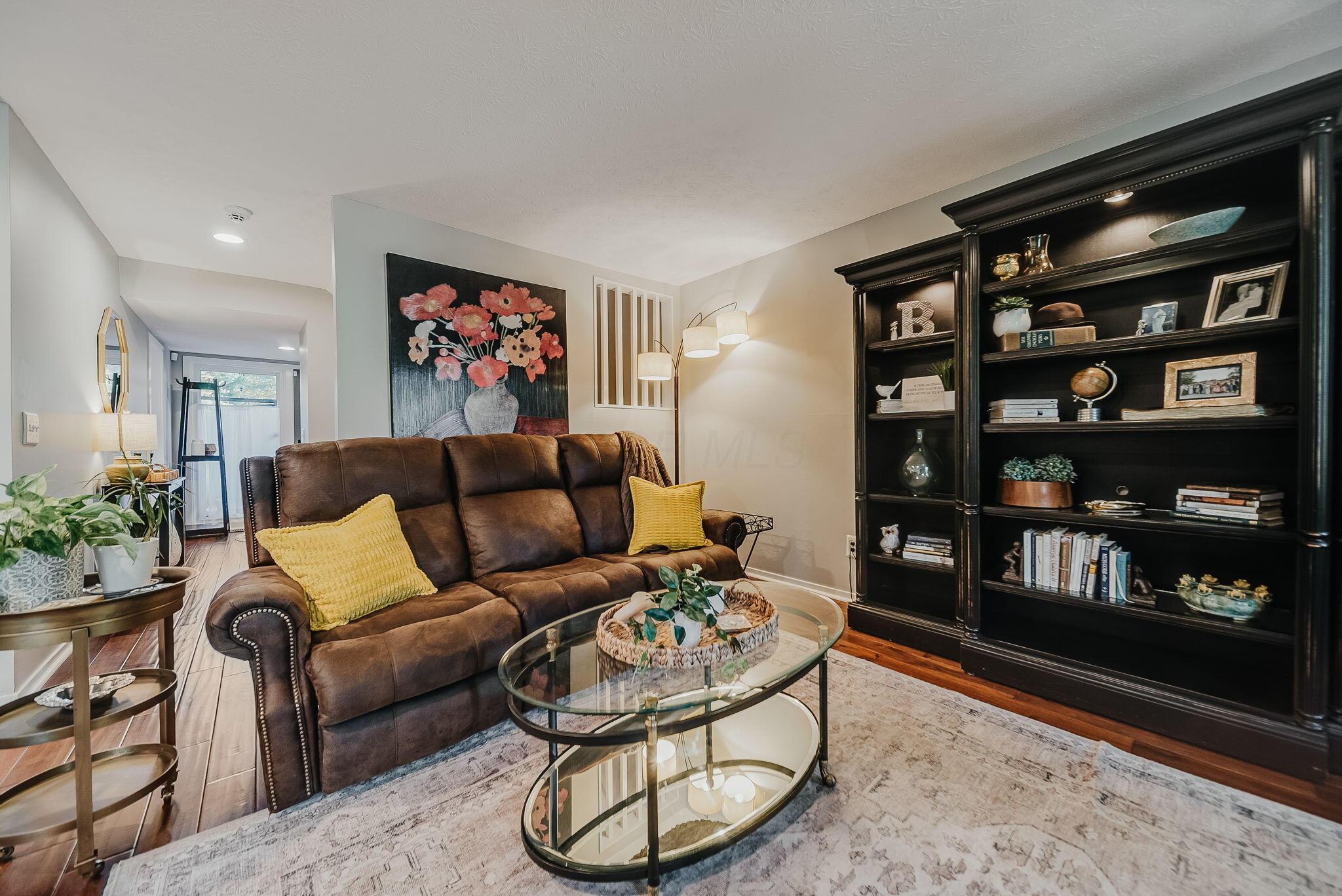 4880 Clearfork Lane, 2