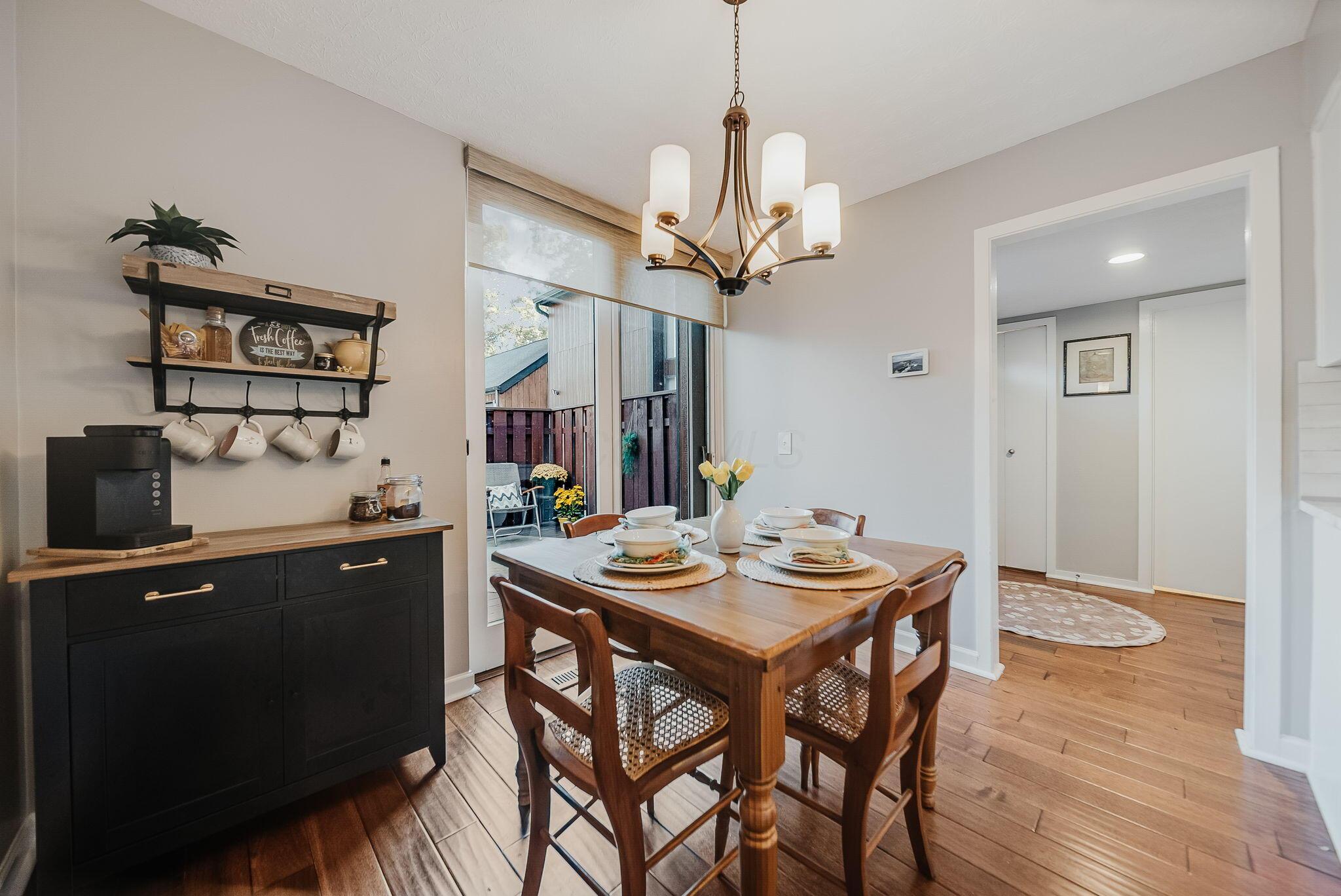 4880 Clearfork Lane, 2