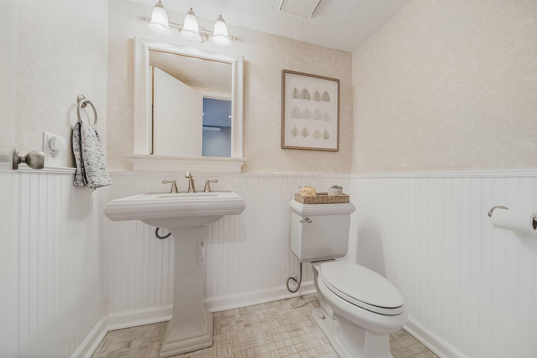 4880 Clearfork Lane, 2