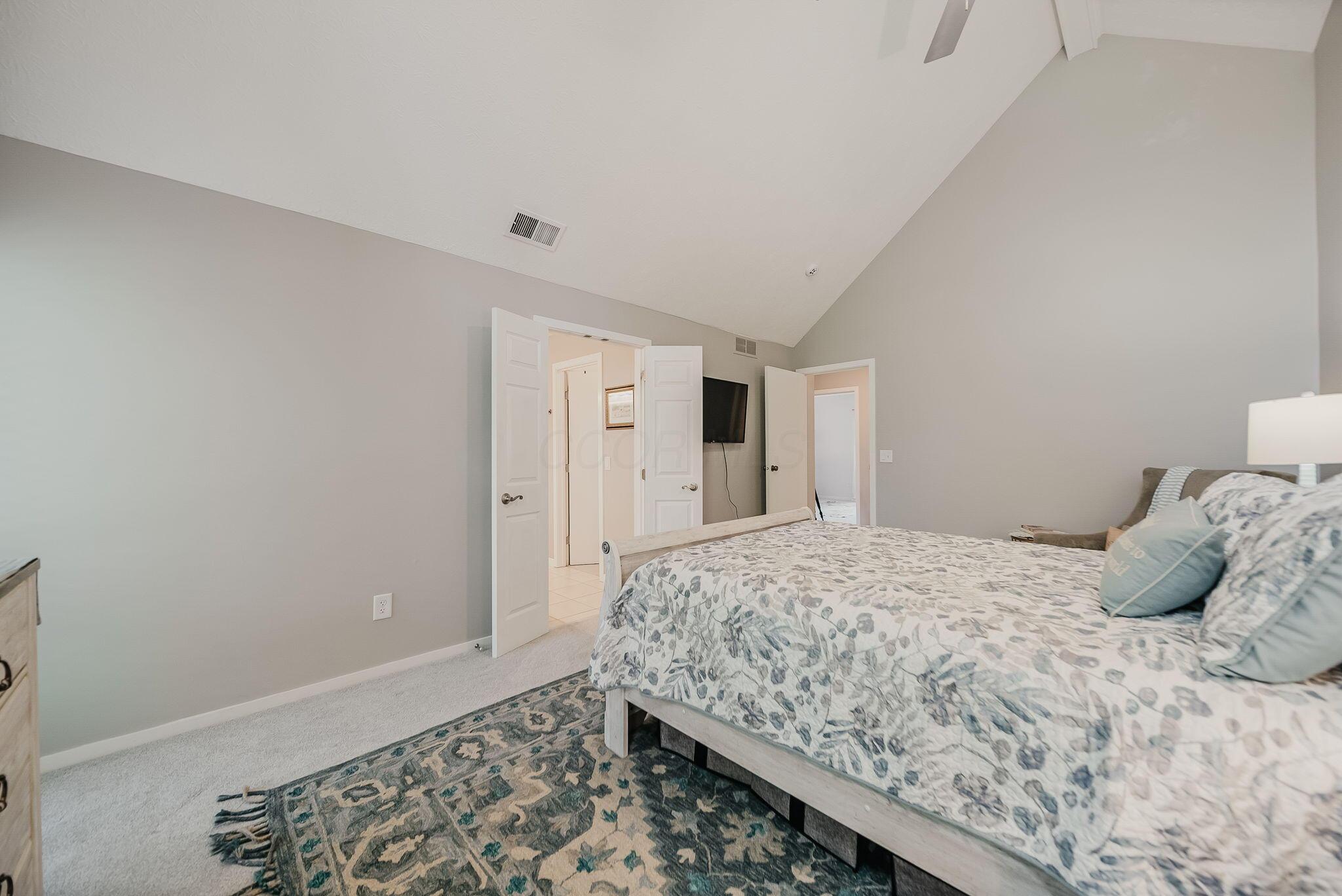 4880 Clearfork Lane, 2
