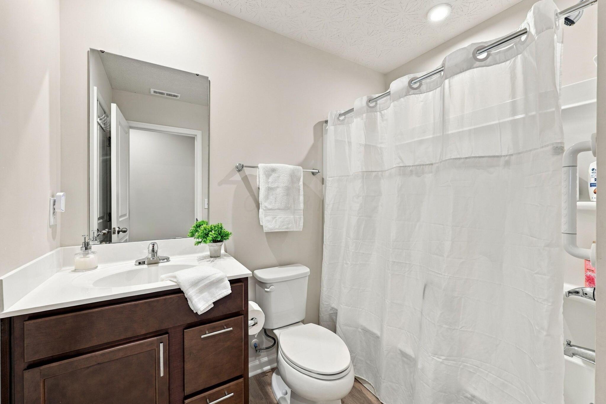 5009 Brooklet Way