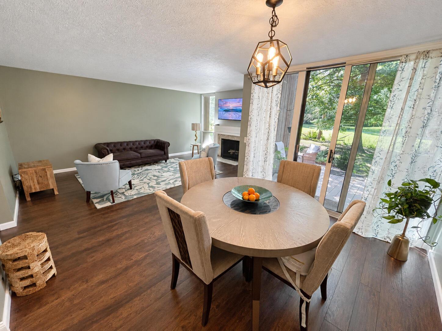 4997 Chuckleberry Lane, 7