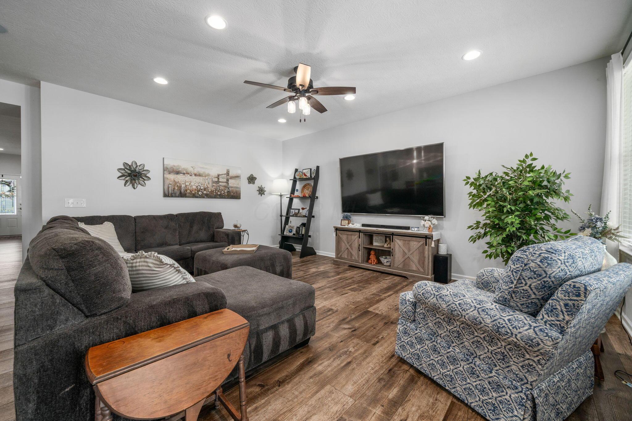 727 Fescue Road