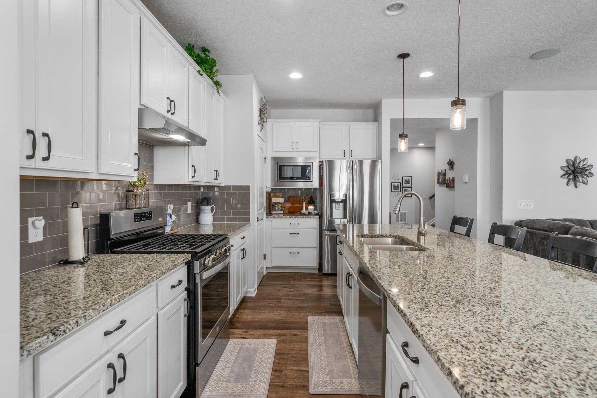 727 Fescue Road